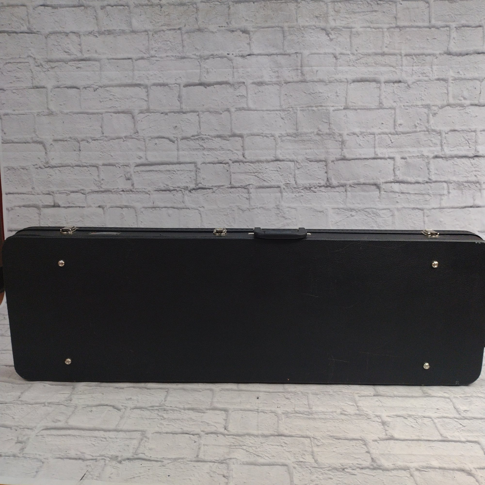 Road Runner Bass Guitar Hard Shell Case - Evolution Music