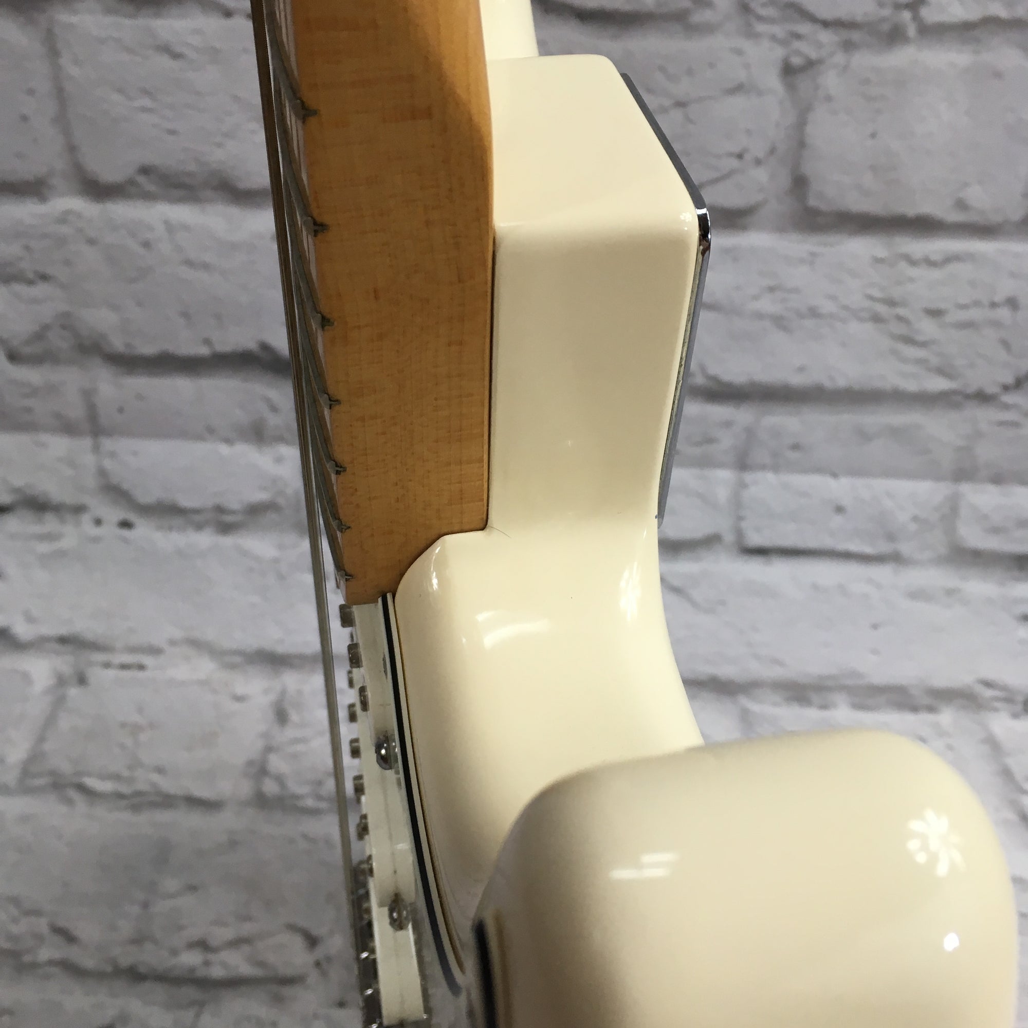 2014 Fender White Mexican Stratocaster