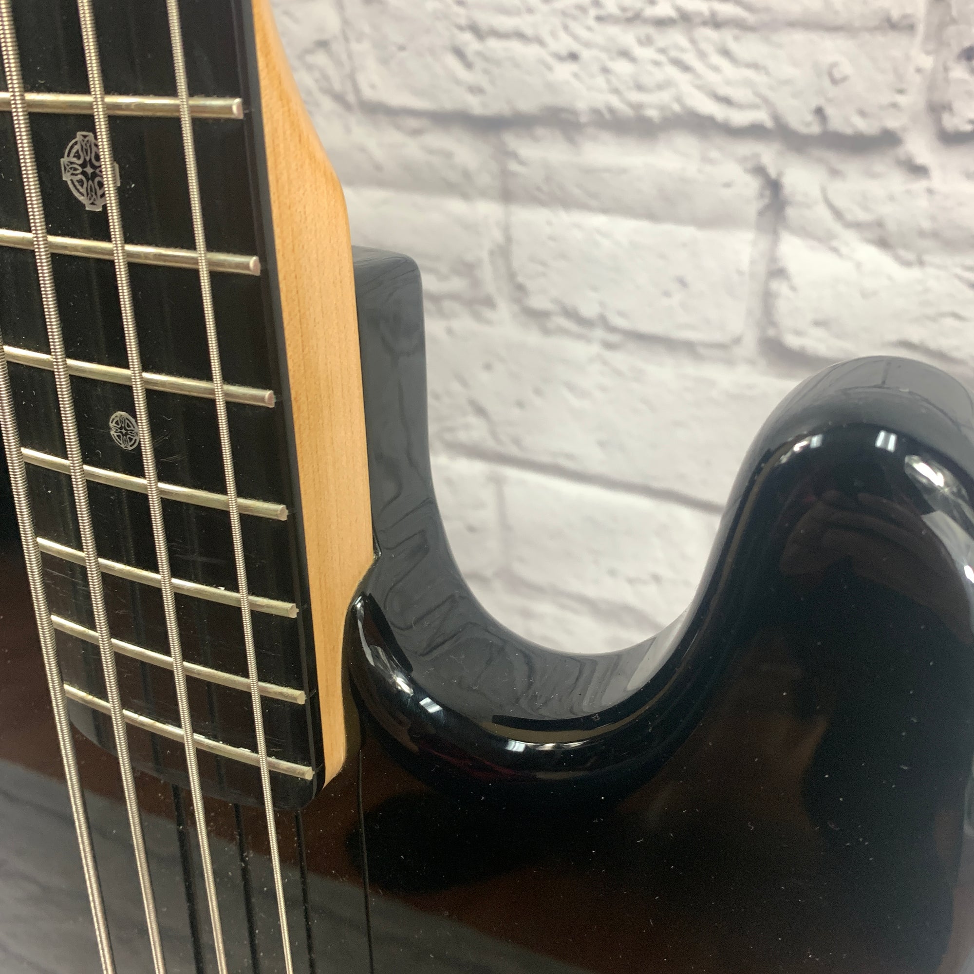 【即練習OK！Squier JAZZ BASSセット】ブラックカラー｜付属品多数 Squier by Fender Contemporary Active Jazz Bass V HH Maple