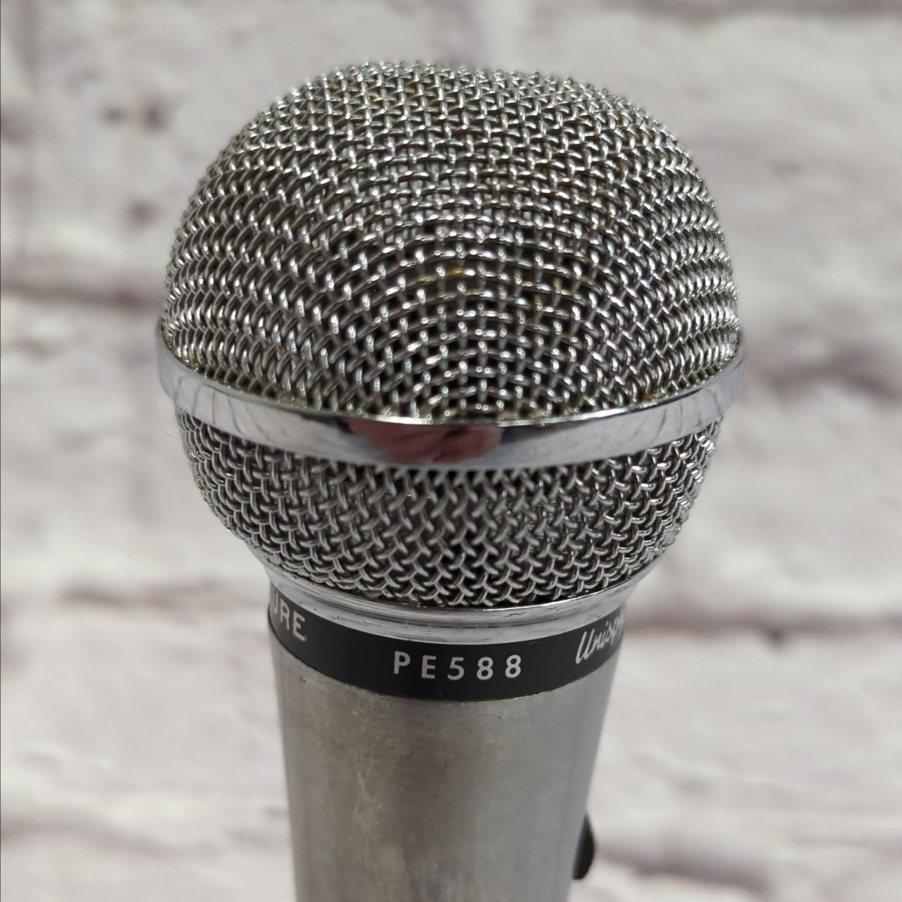 Shure PE588 Unidyne Vocal Mirophone with Switch