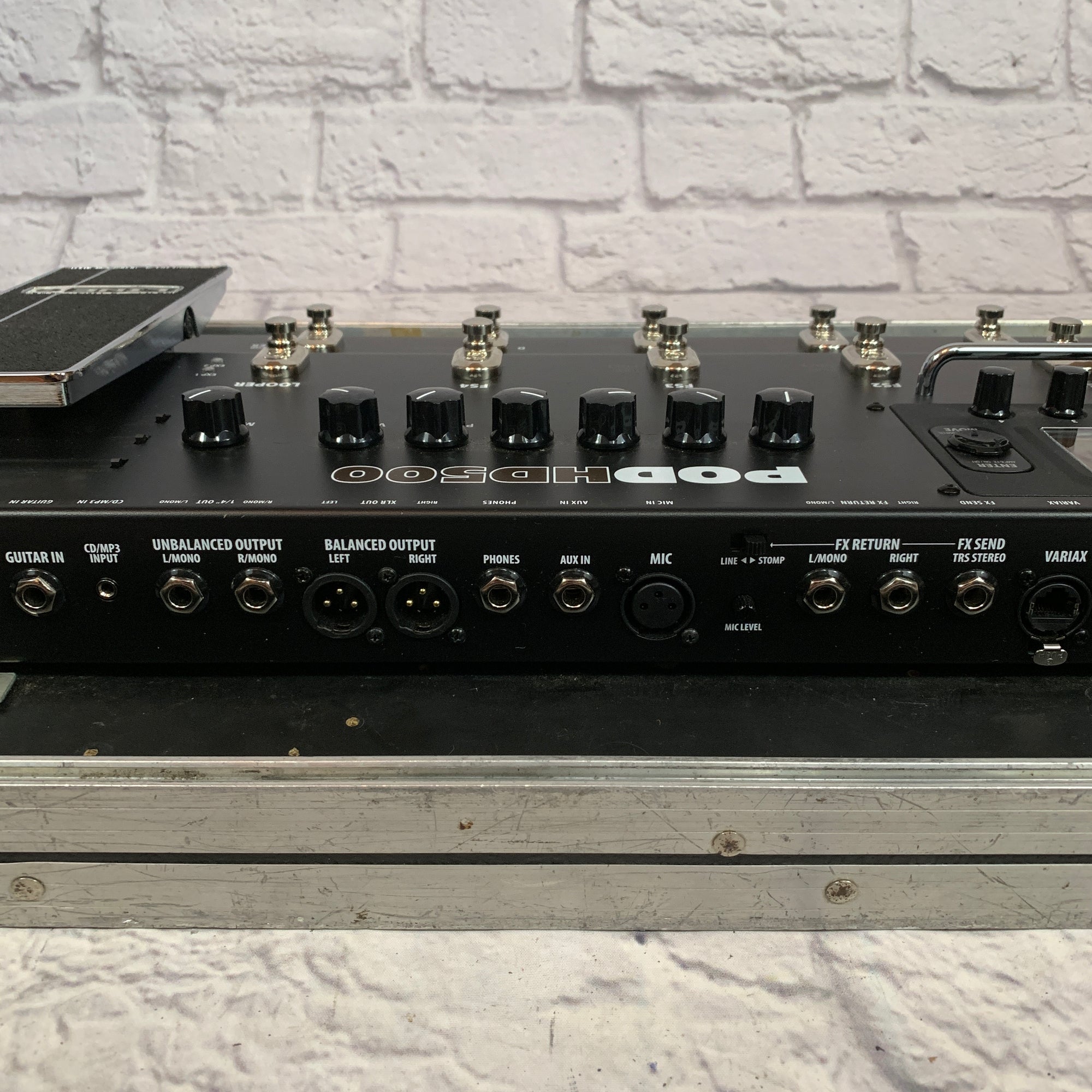 Line 6 PODHD500 Multi-Effects Processor w/ Road Case