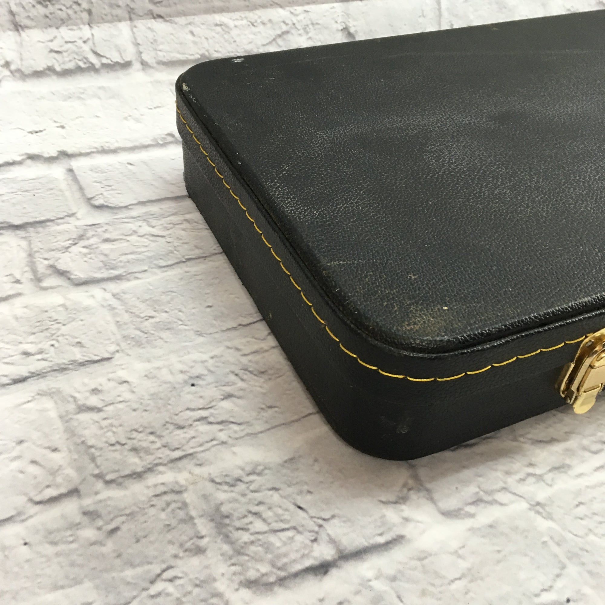 Unknown Black Hardshell Electric Guitar Case