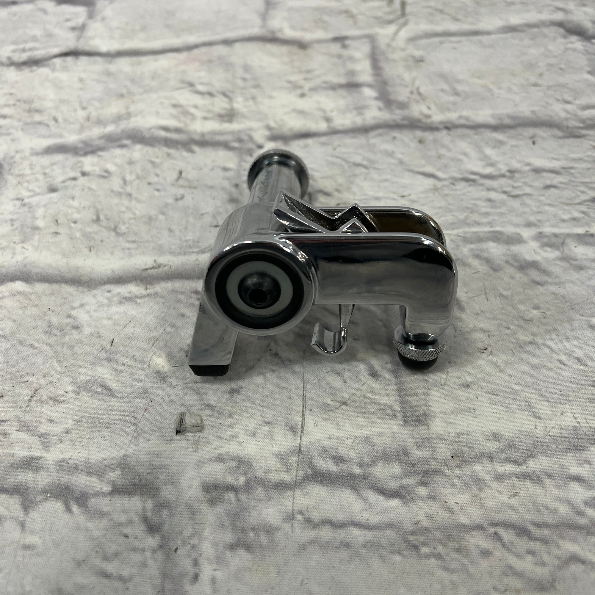 Cad DSM-1 Lug Mounted Mic Holder