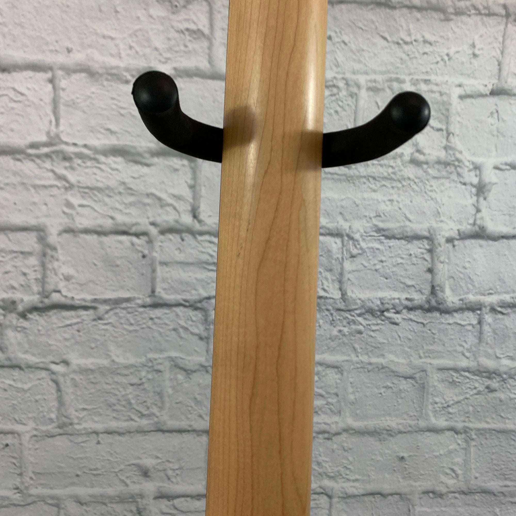 Hartke SB-15 4-String Electric Bass - Black