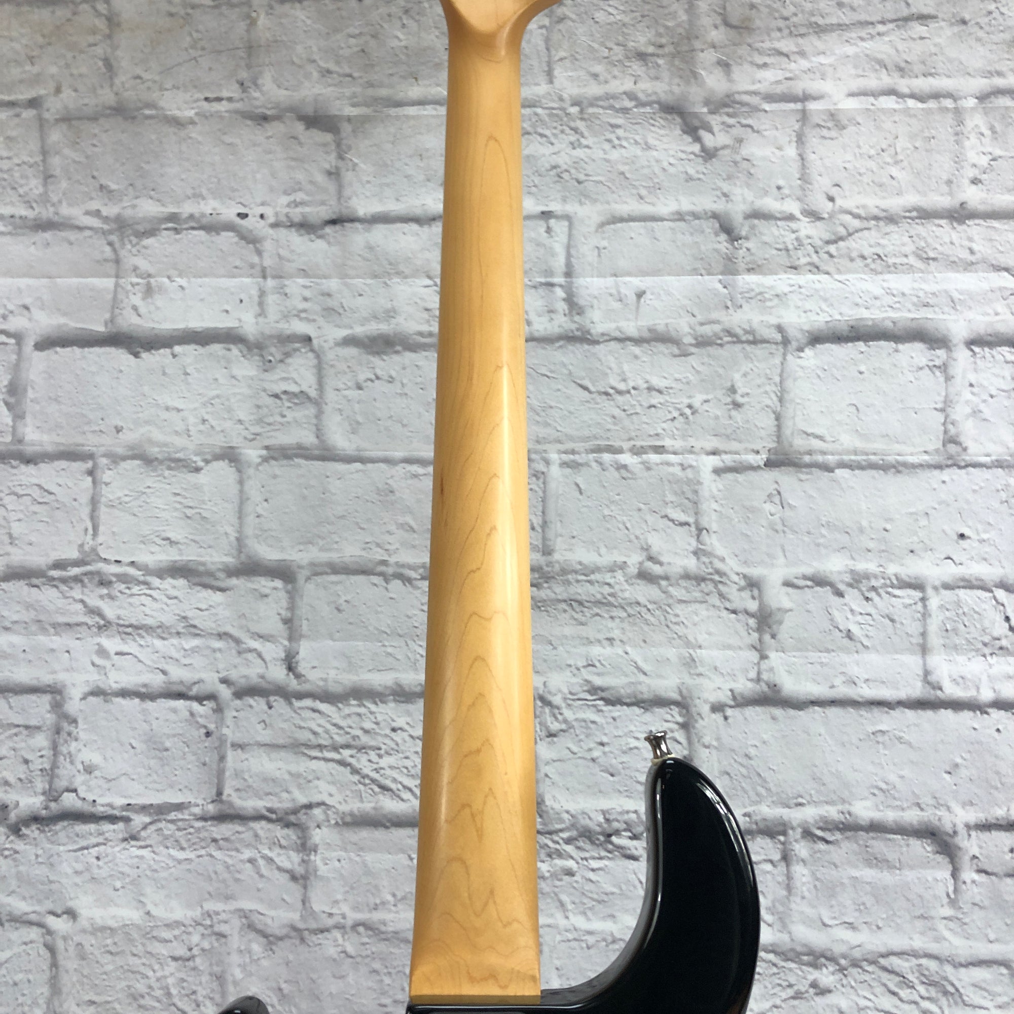 OLP MM2 Stingray 5 String Bass