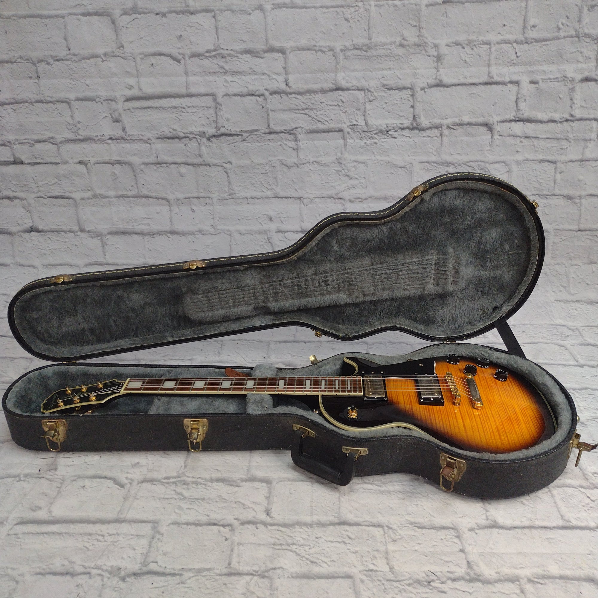 Epiphone Les Paul Custom w/ HSC Electric Guitar