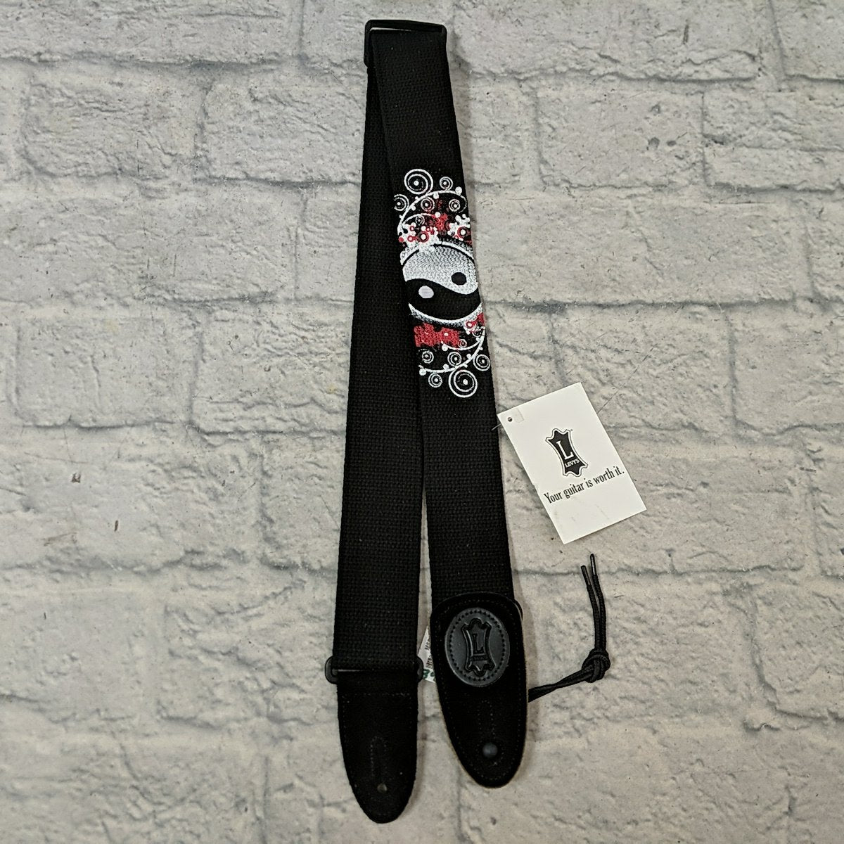 Levy's MSSC8EP-003 2" Embroidered Cotton Guitar/Bass Strap - Yin-Yang Filigree