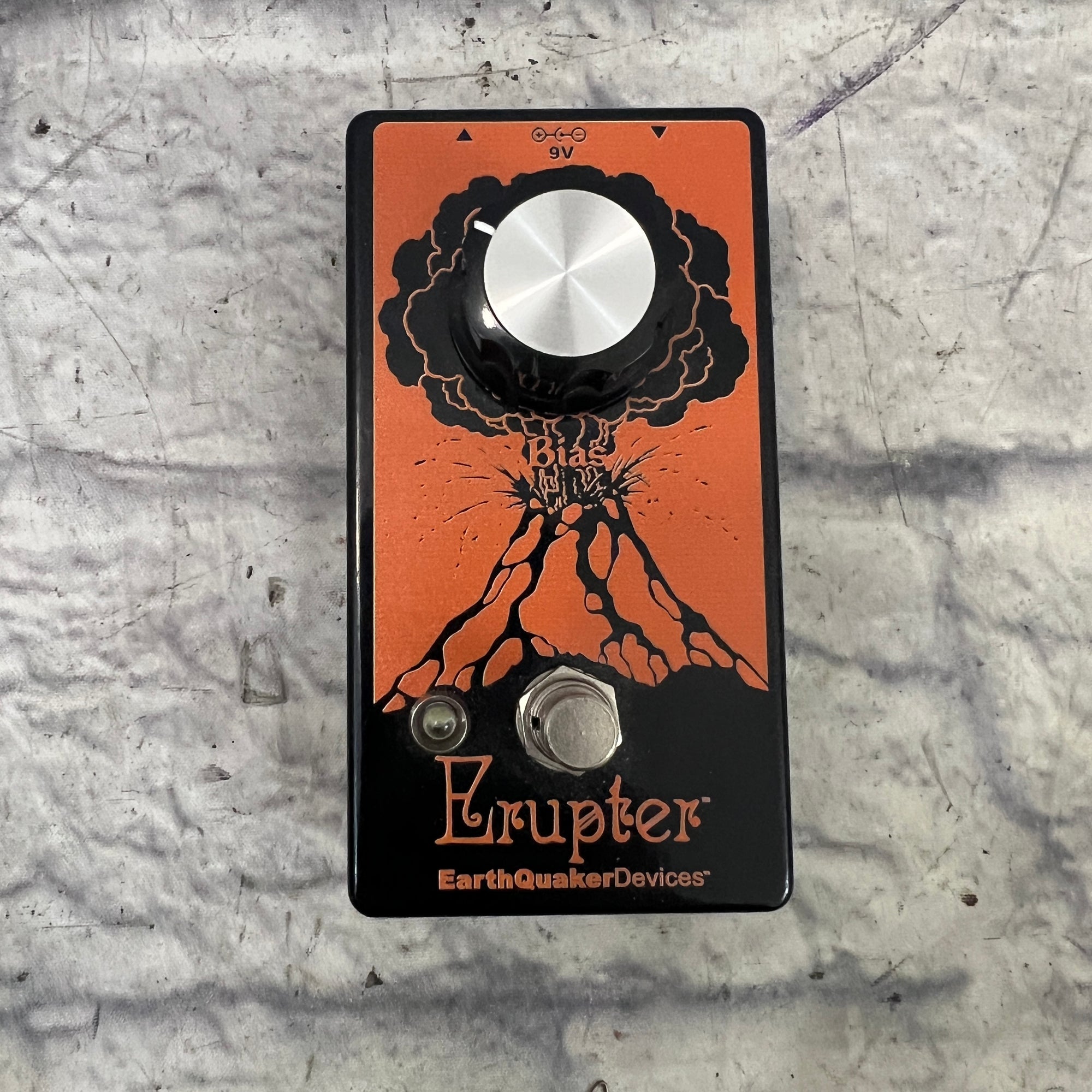 EarthQuaker Devices Erupter Fuzz Pedal
