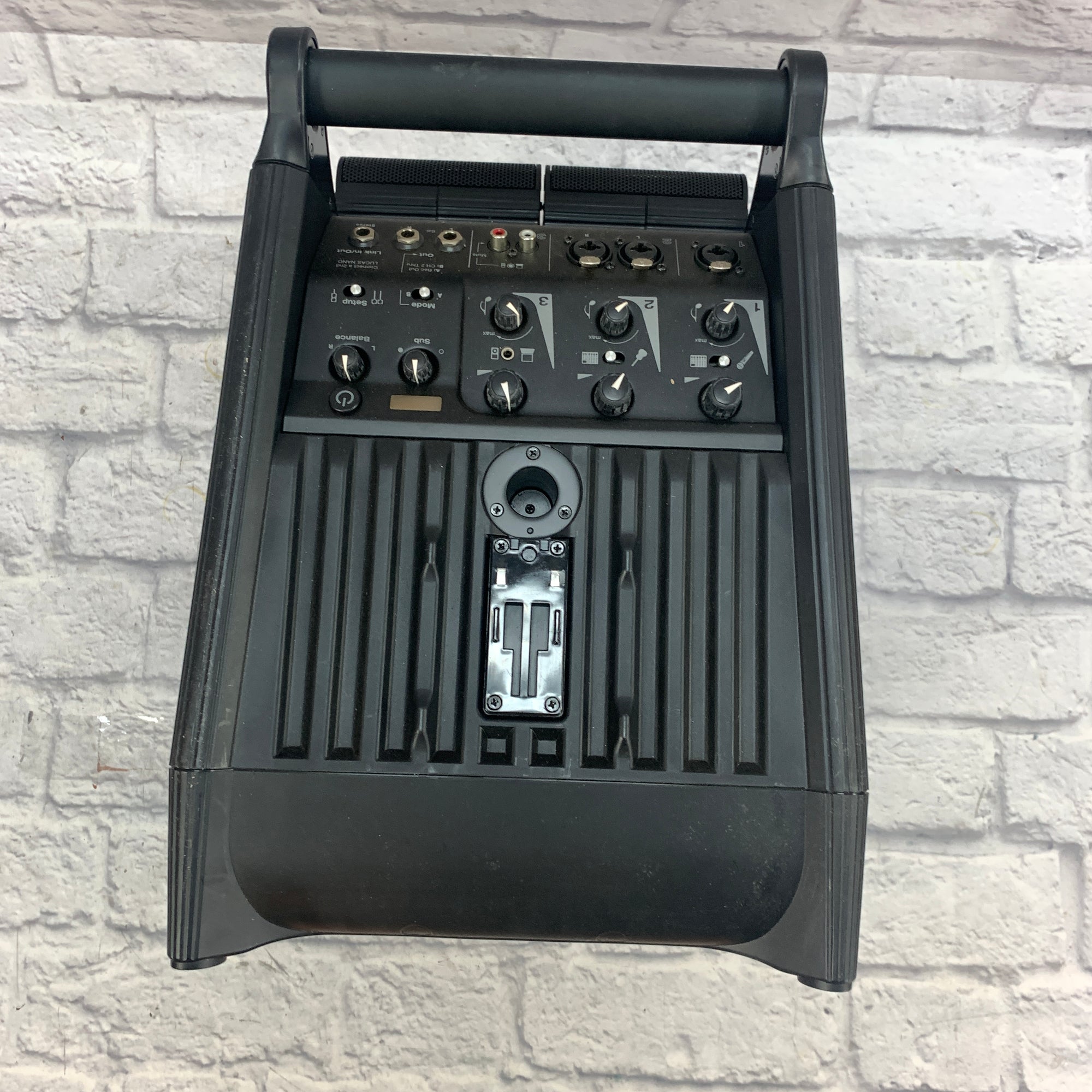 HK Audio Lucas Nano 300 Portable PA System