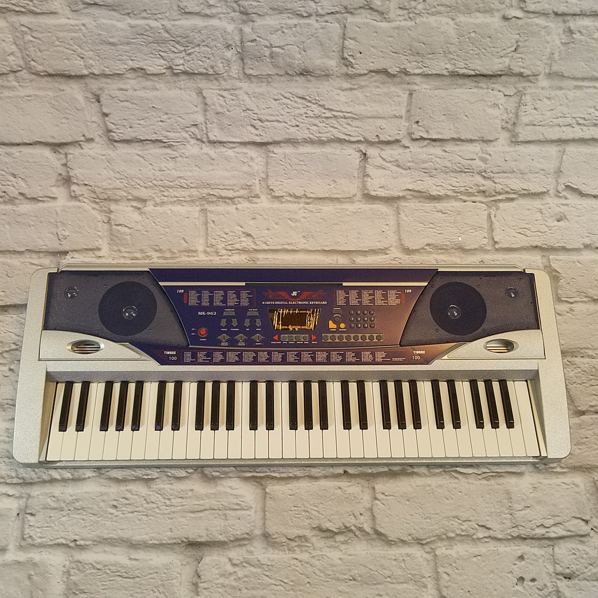 MK962 61 Key Digital Electronic Keyboard - New Old Stock!