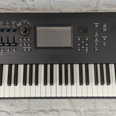 Yamaha MODX8 88 Key Digital Synthesizer w. Bag