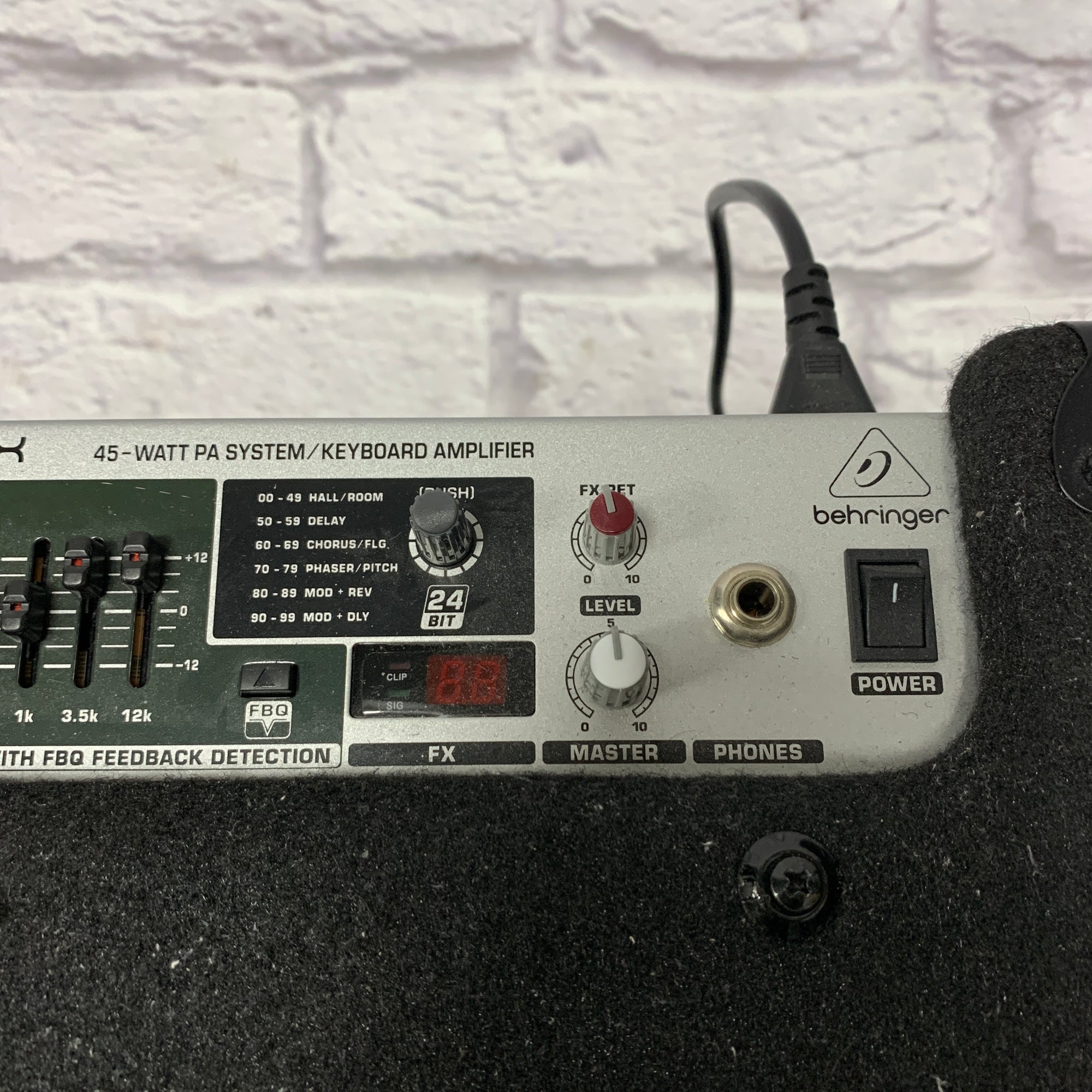 Behringer K450FX Keyboard Amp