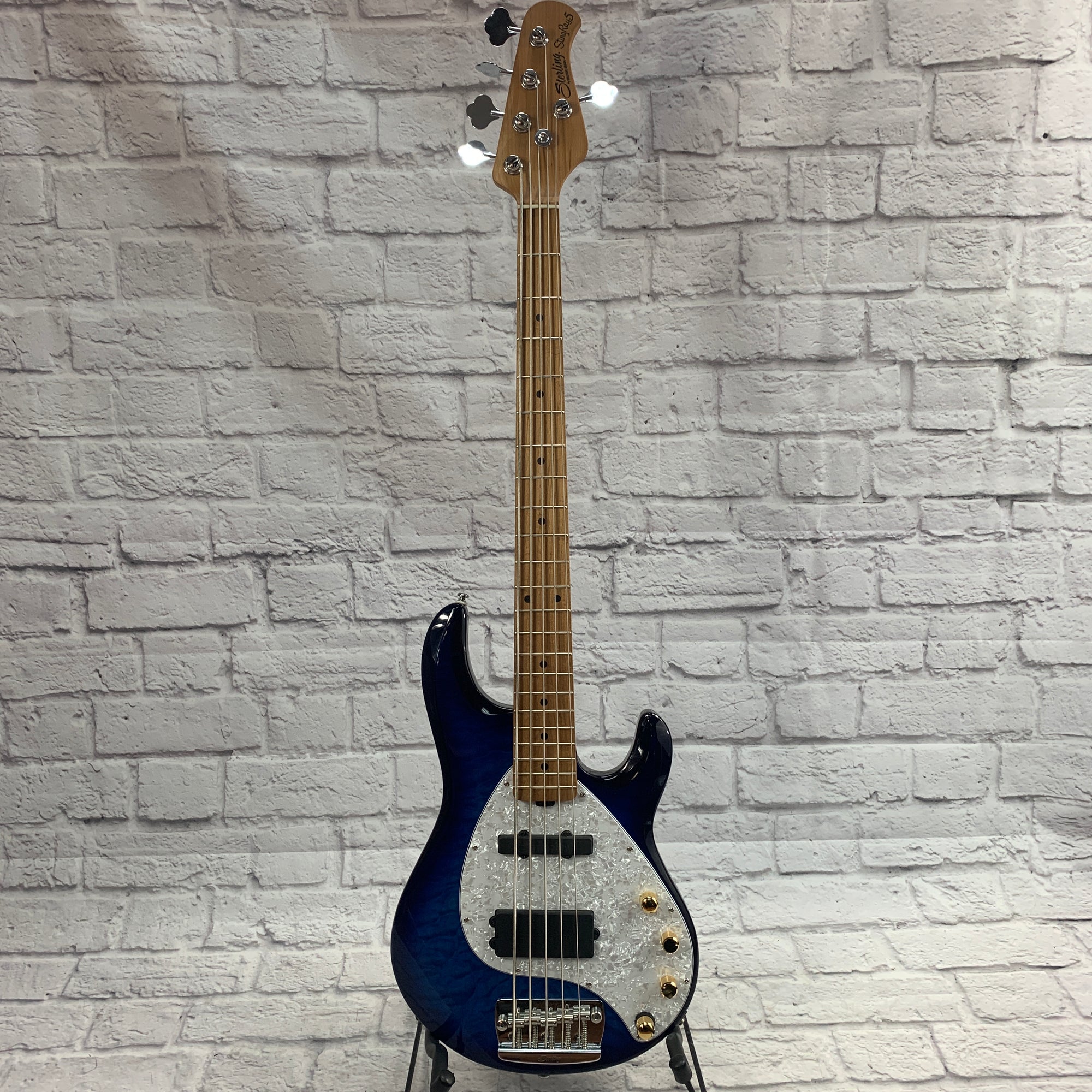 ベース MUSICMAN / Sting Ray USA ( BARTOLINI ) MusicMan Sterling Stingray 5 String with Bartolini Pickups & Bag
