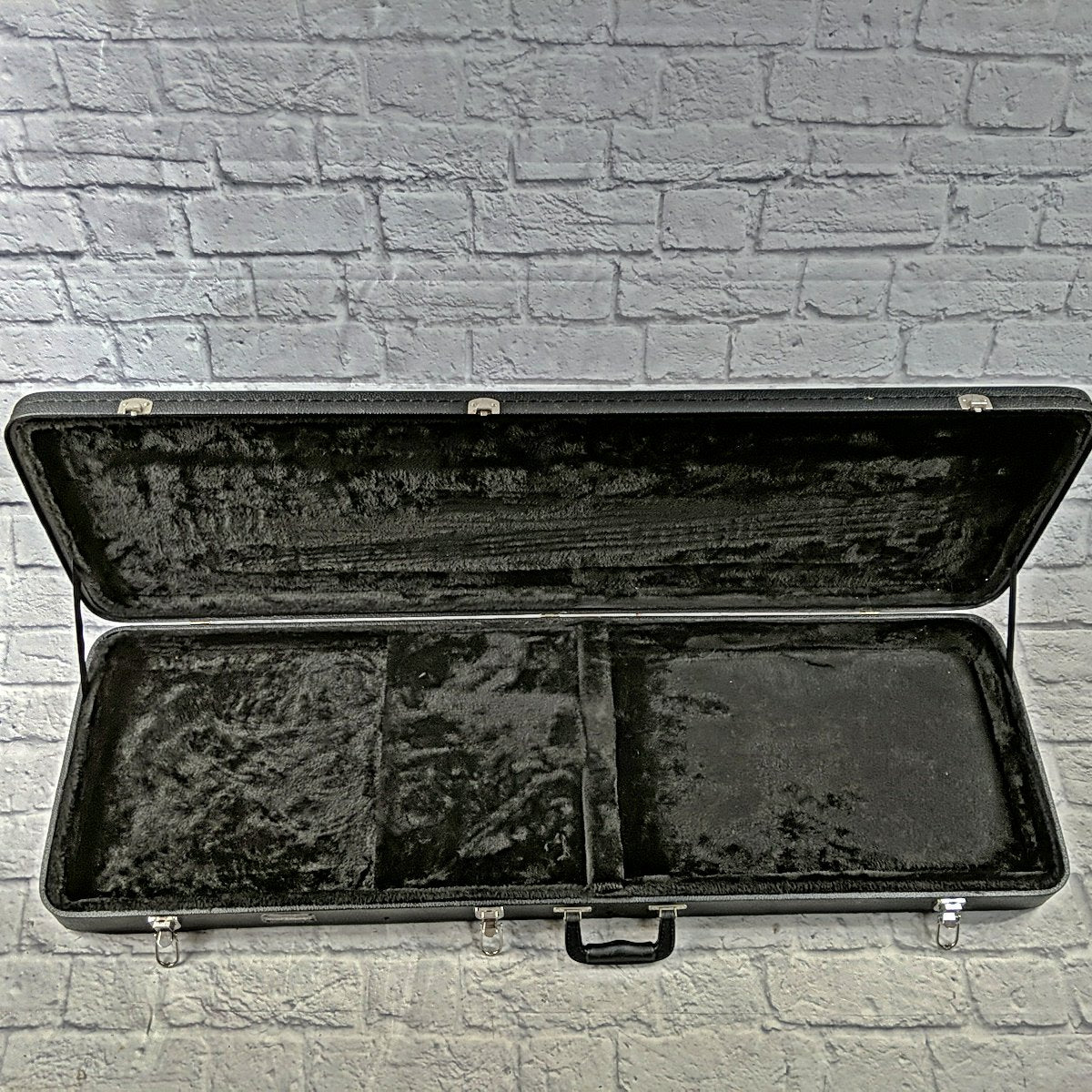 Road Runner Universal Bass Case