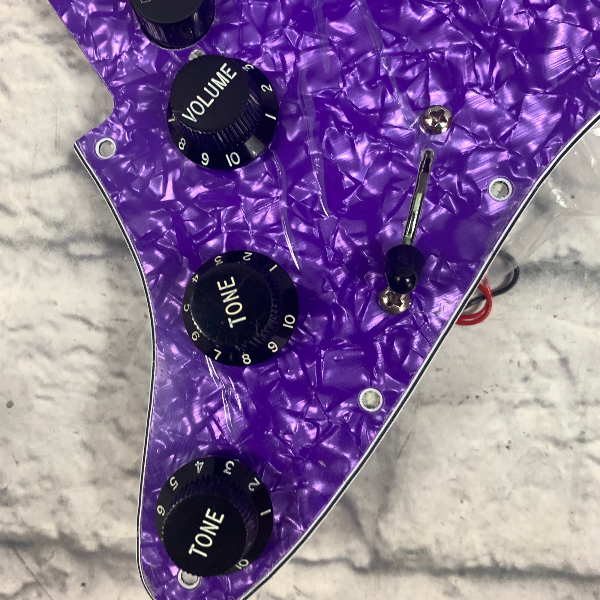 Fishman Fluence Loaded Stratocaster Pickguard Purple Pearloid
