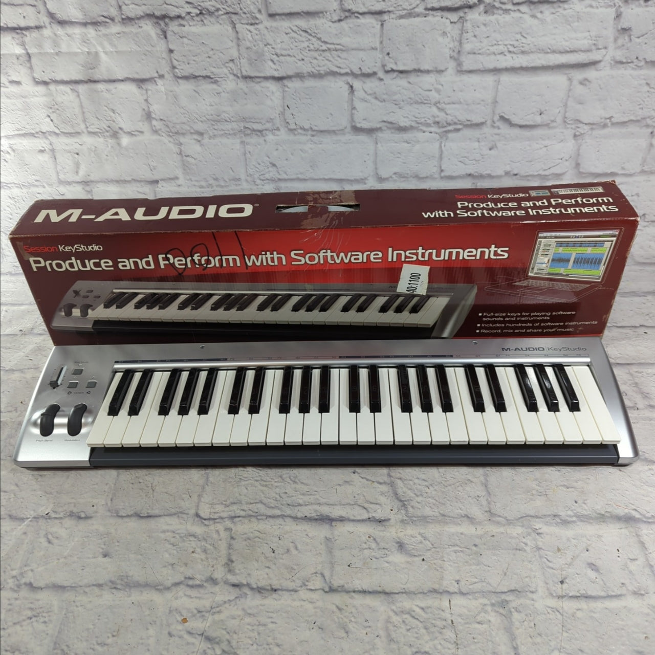M-Audio KeyStudio 49 Midi Keyboard - Evolution Music