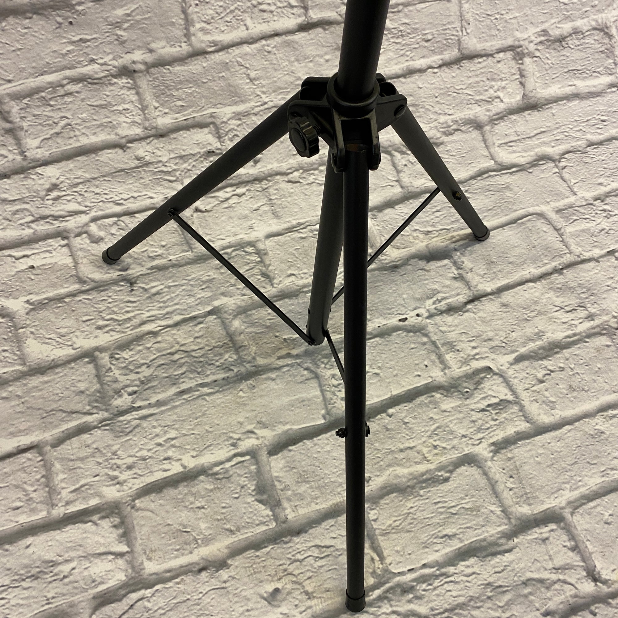Adam Light Fixture Stand