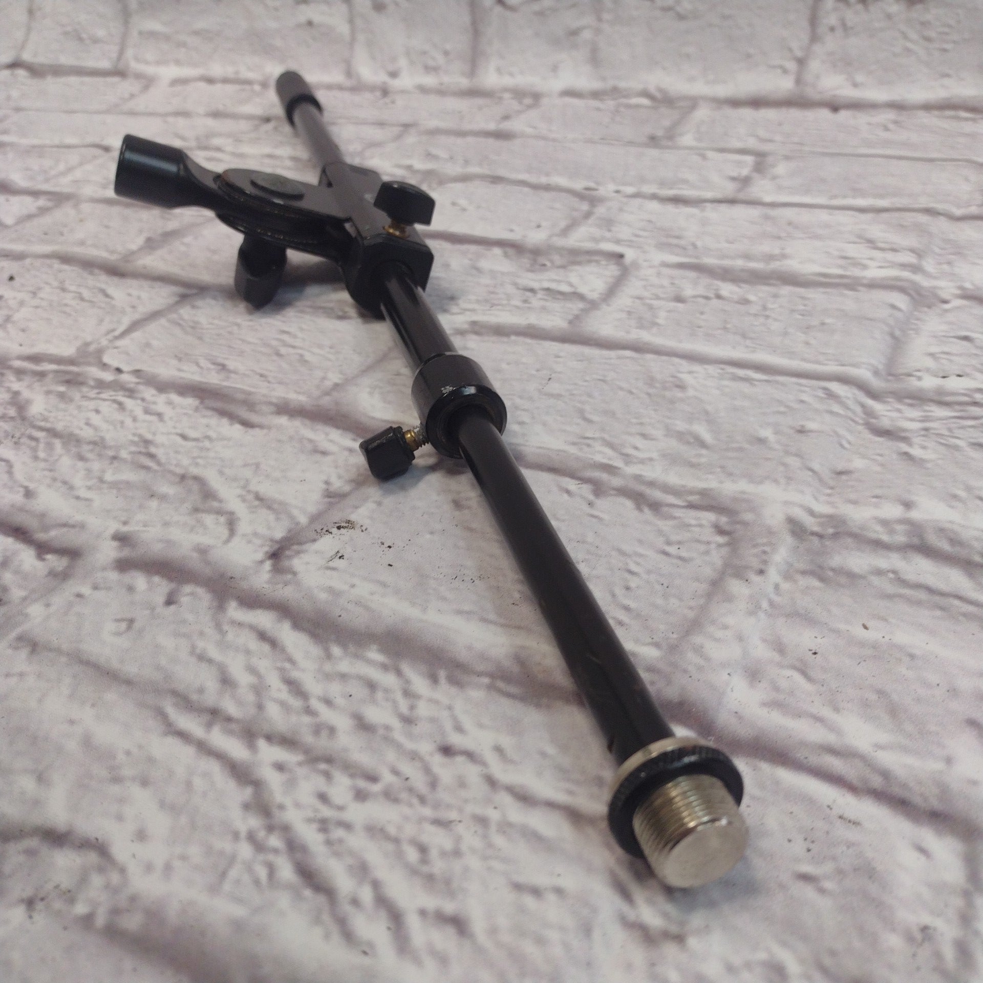 K&M Telescoping Boom Arm