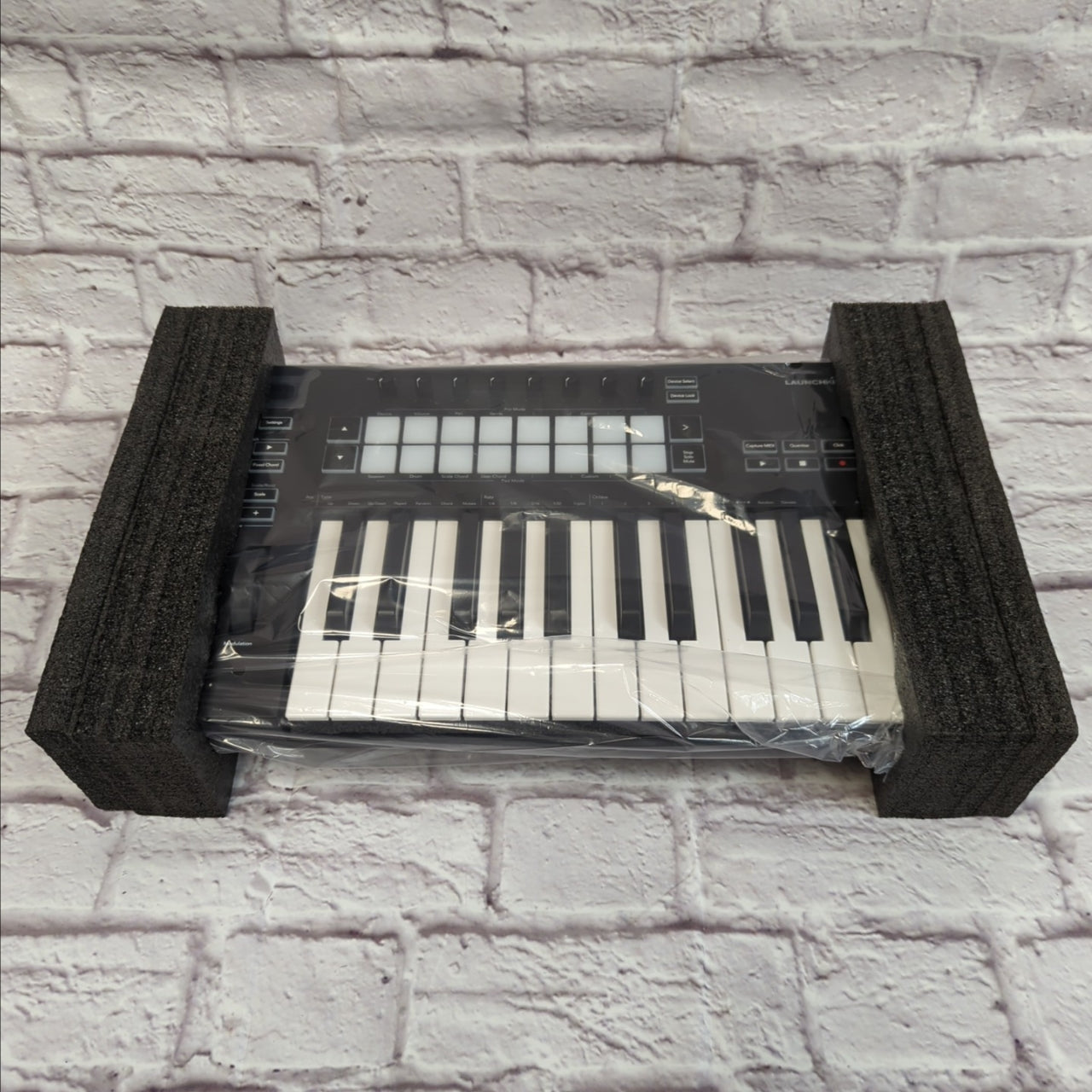 Novation Launchkey 25 Controller