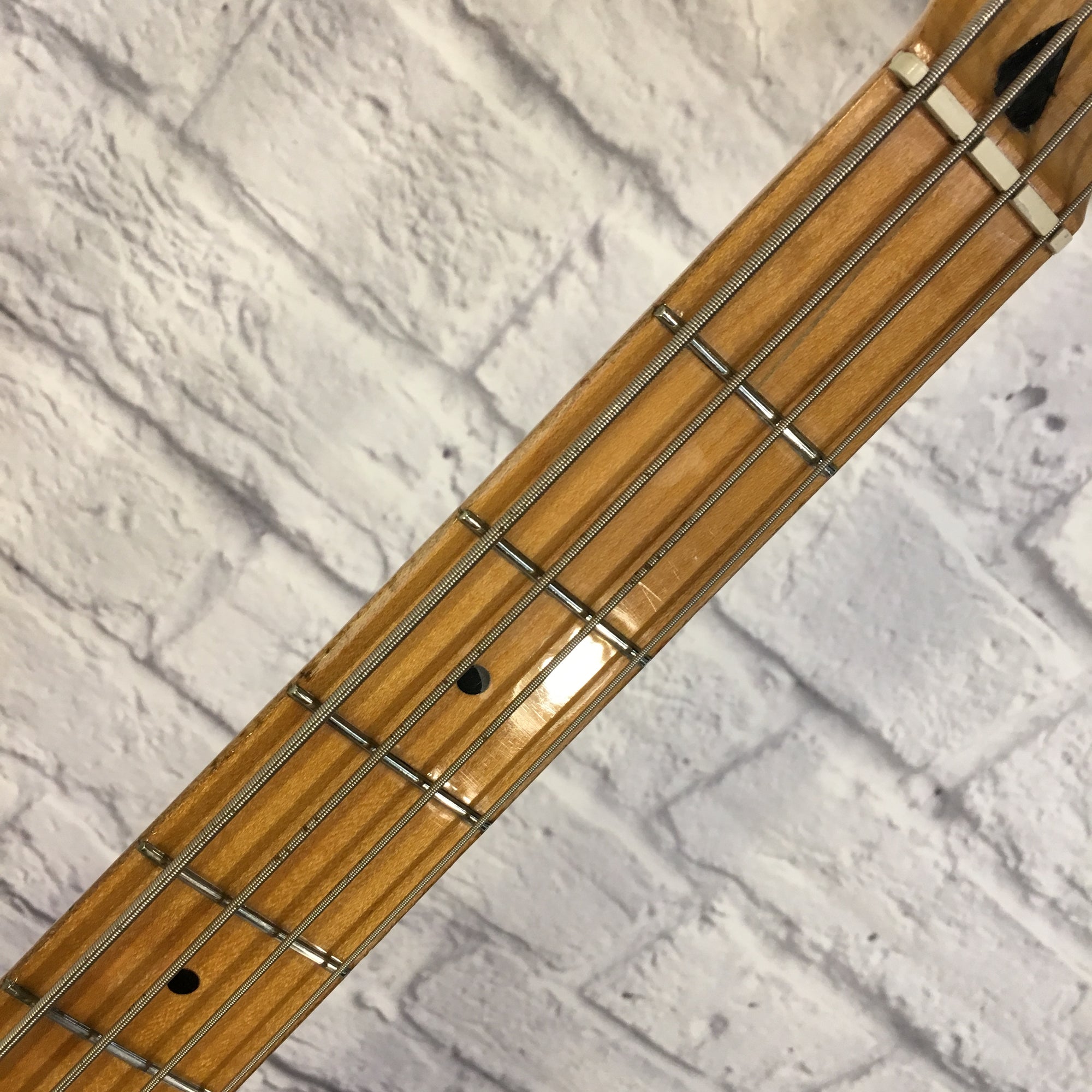 Squier Vintage Modified Precision Bass Candy Red