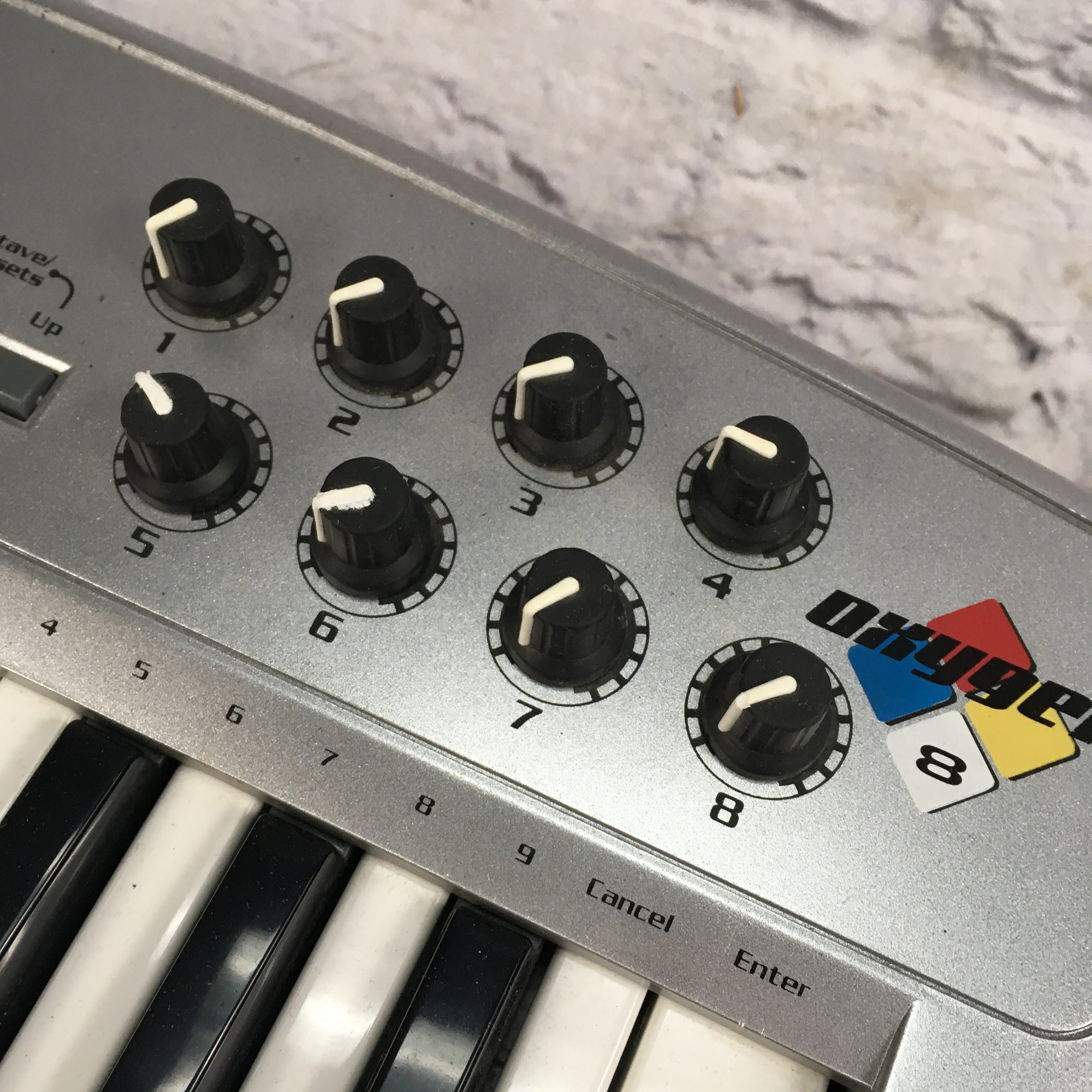 Midiman Oxygen 8 25 Key USB Midi Controller