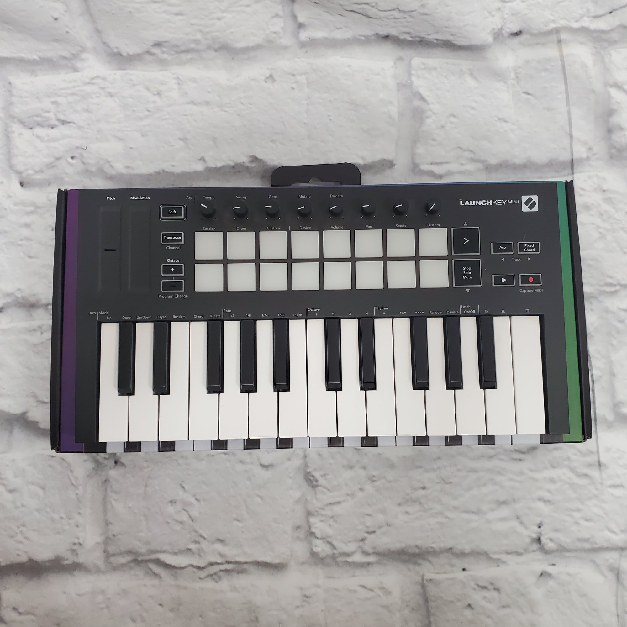 Novation launchkey mini mk3 Controller