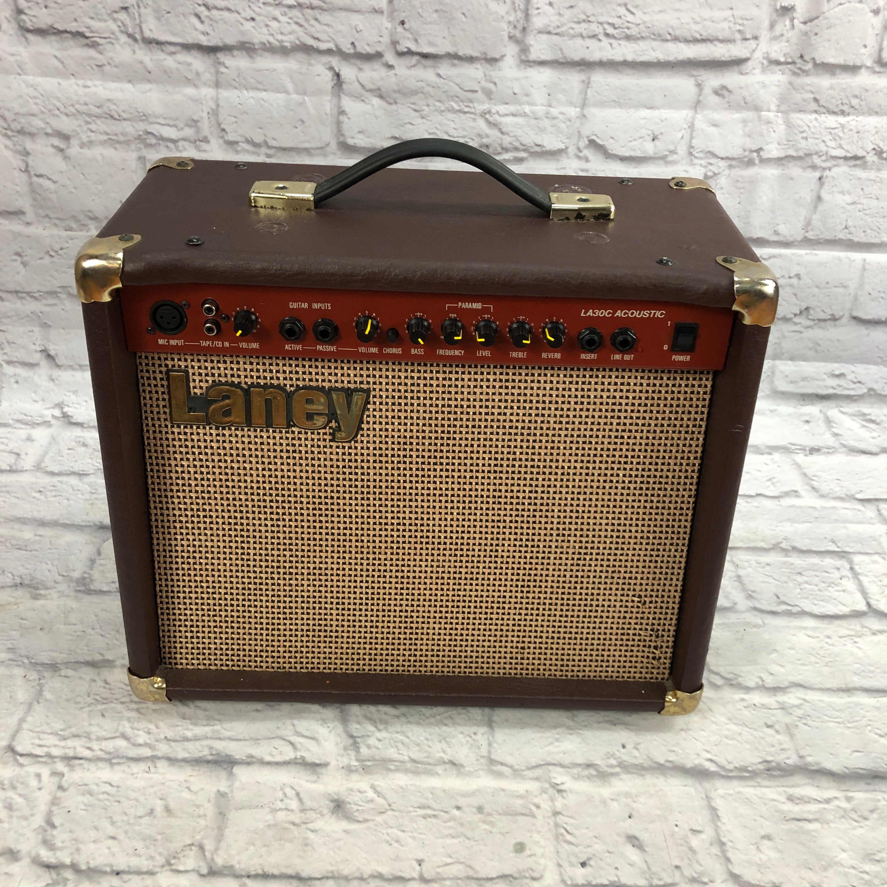 Laney LA30C Acoustic Guitar Combo Amp - Evolution Music