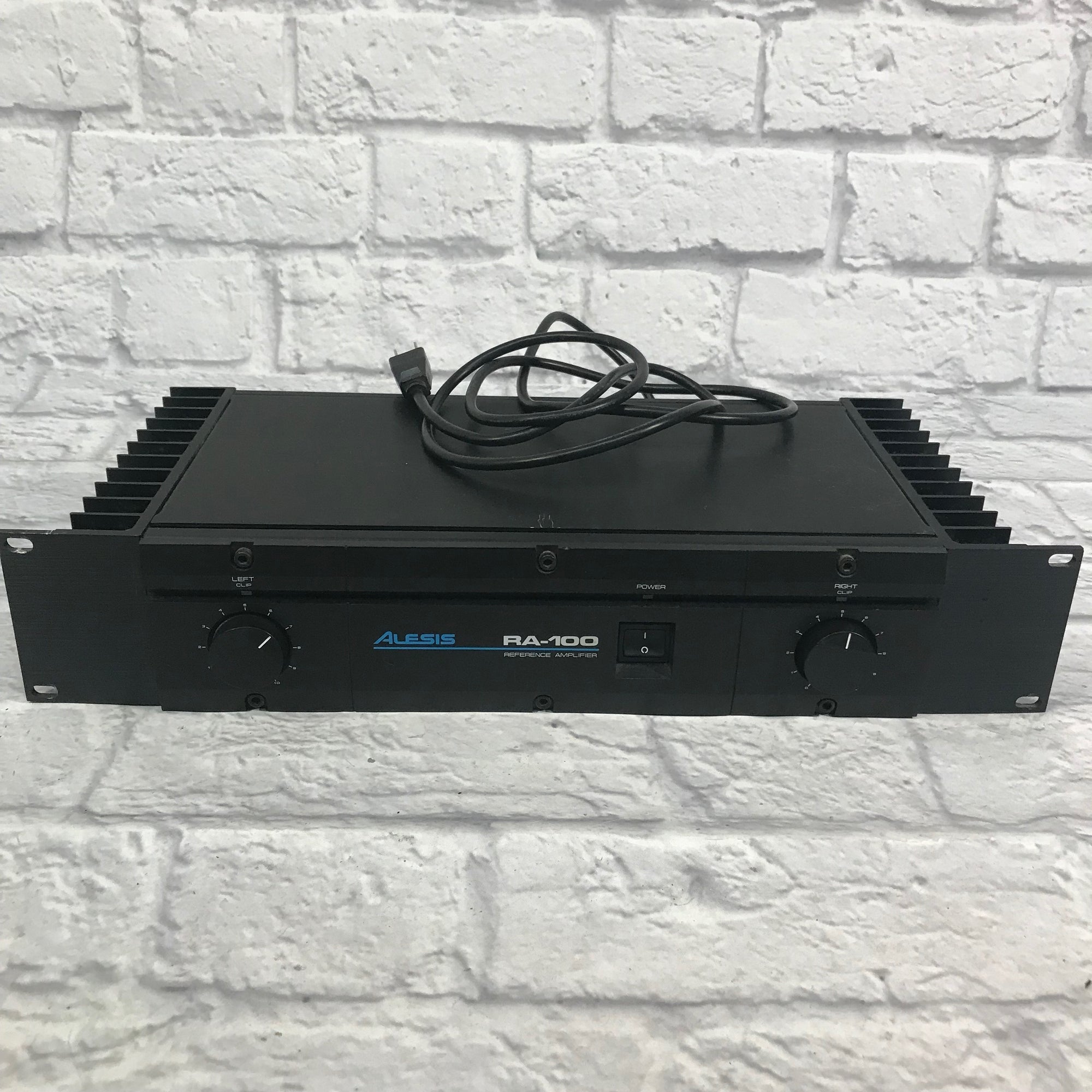 Alesis RA-100 Reference Amplifier