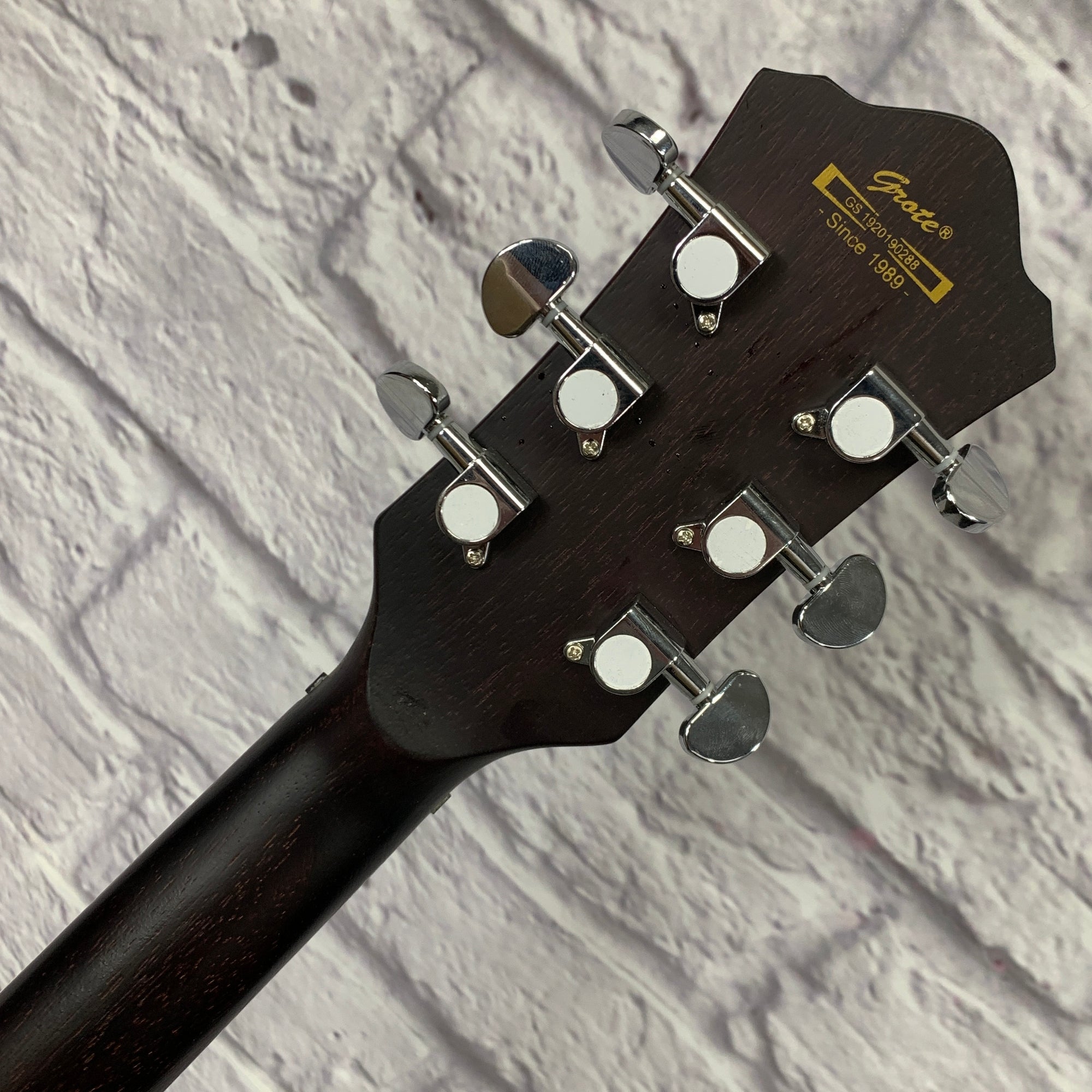 Grote Semi Hollow Satin Sunburst