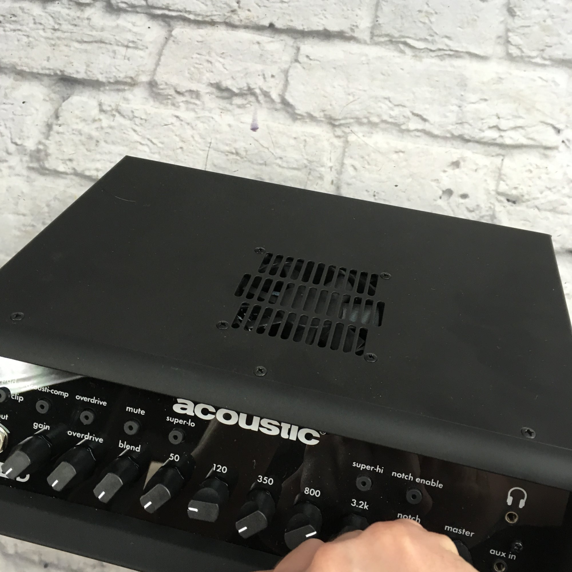 Acoustic B300HD 300 Watt Bass Amp head