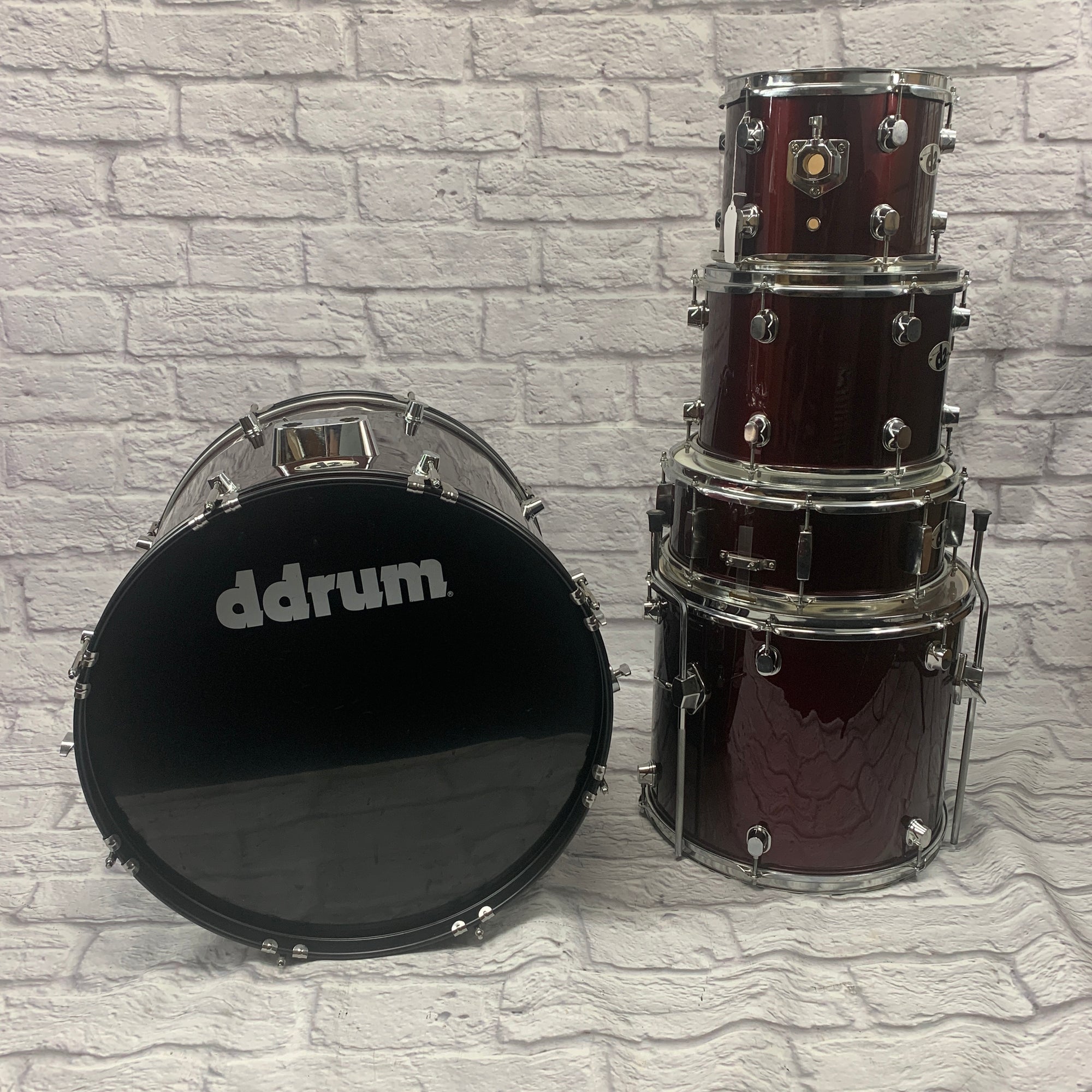 DDrum D2 5tk trummikomplekt veinipunaneDDrum D2 5tk trummikomplekt veinipunane  