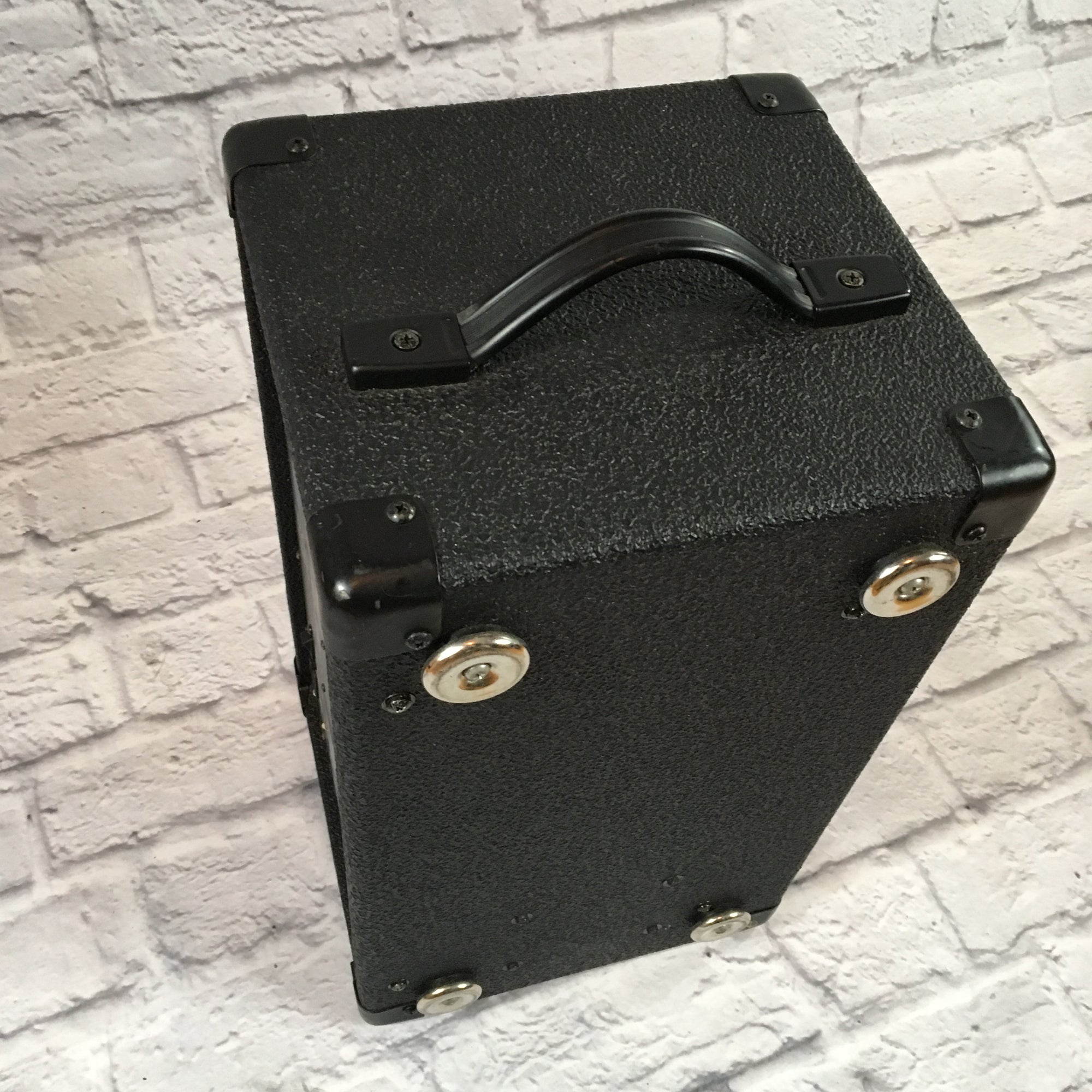 XR 684f Powered Mixer 400 Watt
