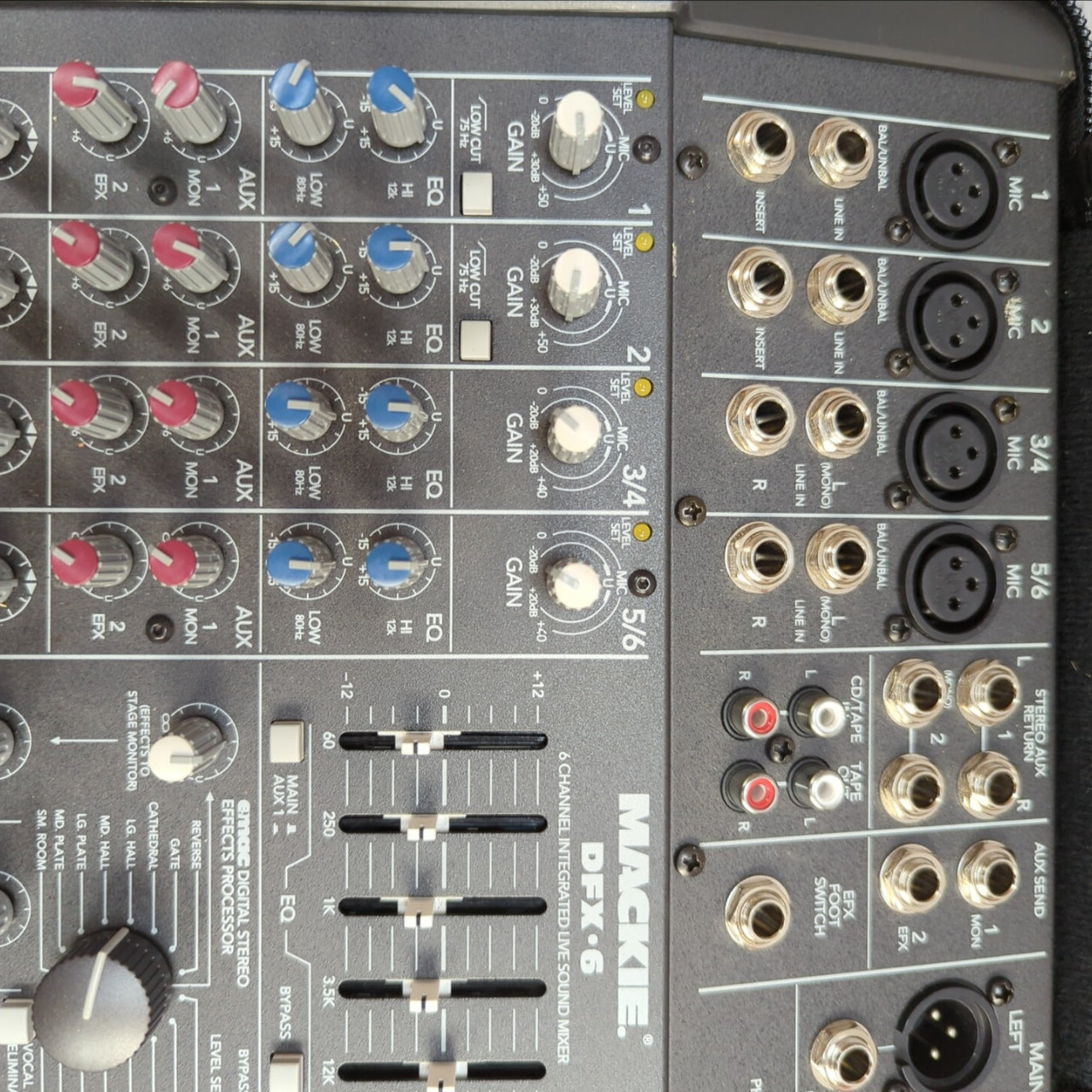Mackie DFX-6 6-Channel Mixer with Padded Case - Evolution Music