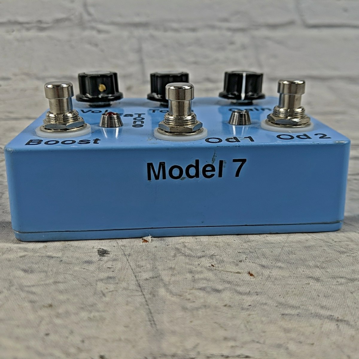 Unknown Distortion Pedal