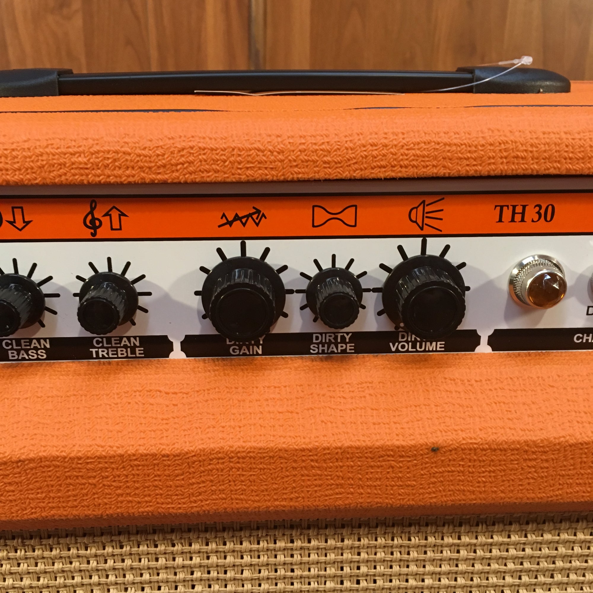 ** Orange TH30C 30-Watt 1x12 Twin Channel with footswitch