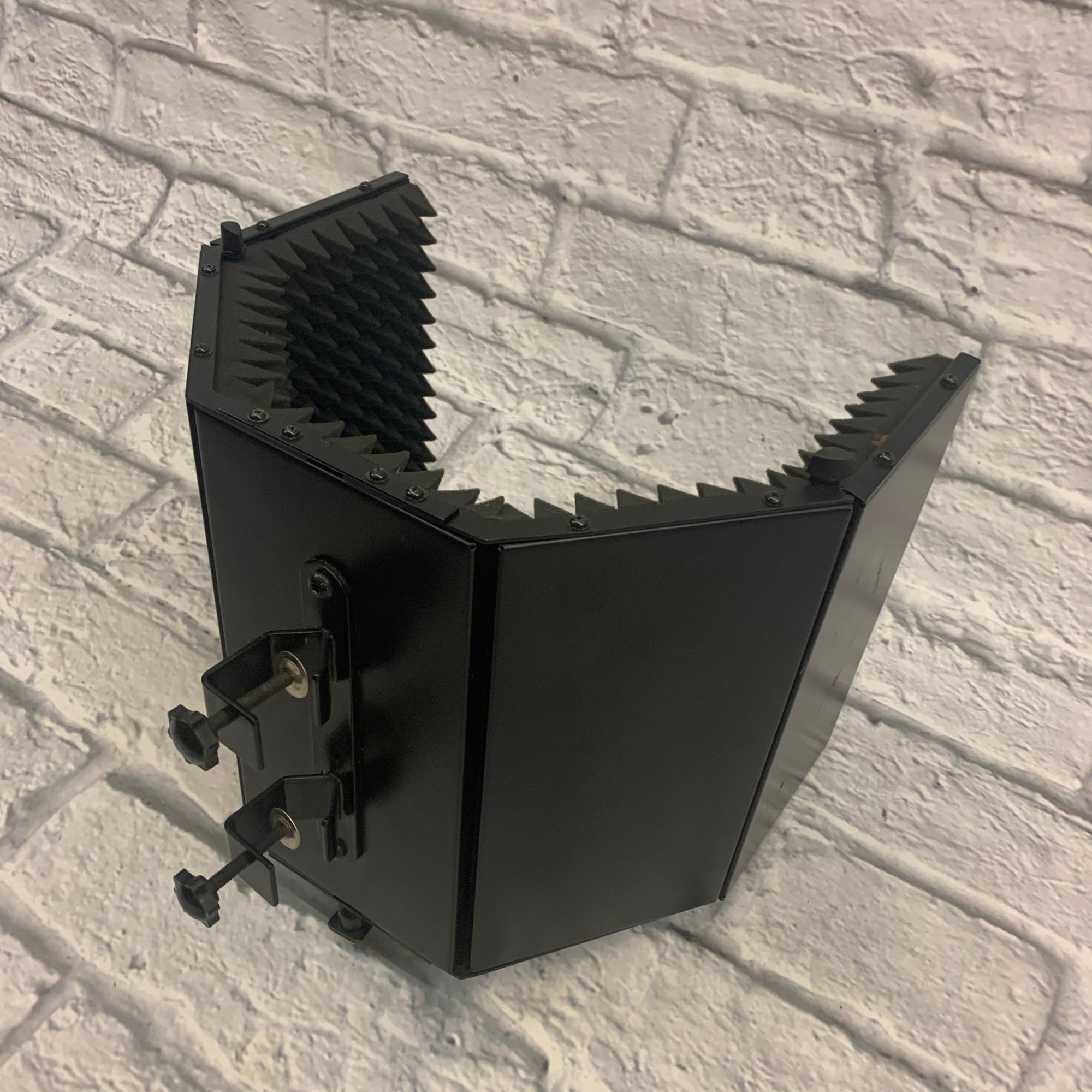 Griffin Microphone Isolation Shield