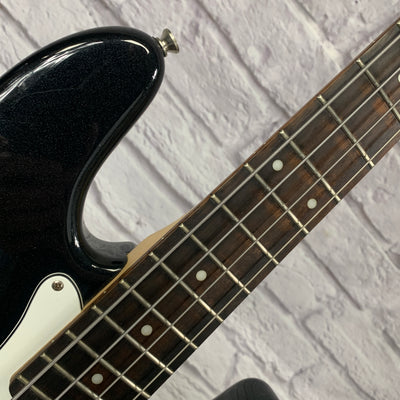 Squier Standard Precision Bass Black