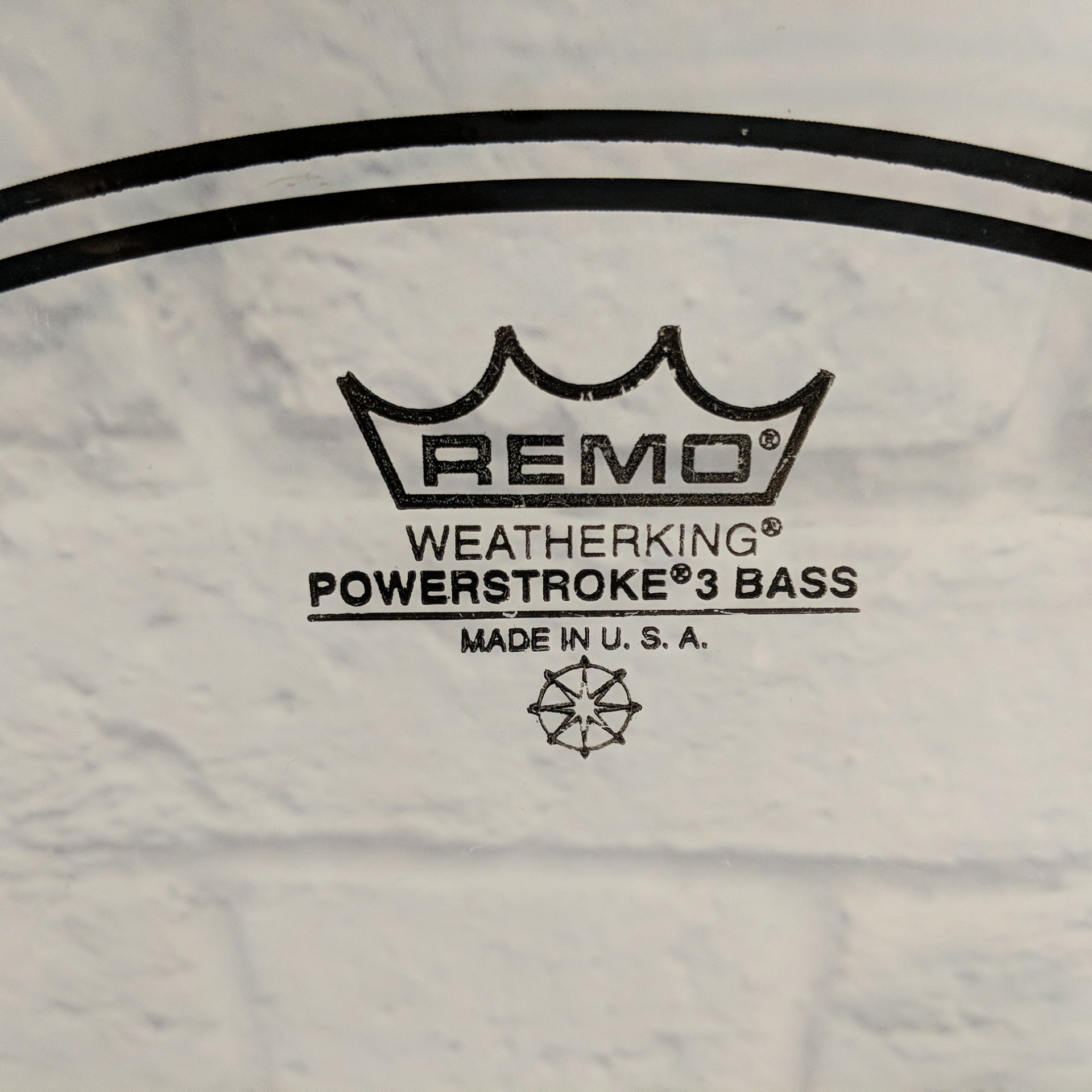 Remo Powerstroke 3 Bass Drumhead with 2.5" Impact Pad - 22" - Clear