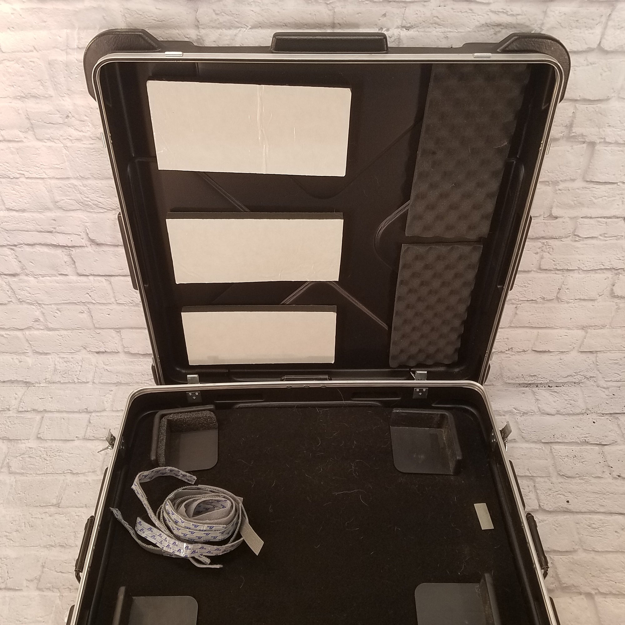 SKB 33x31 Universal Mixer Case