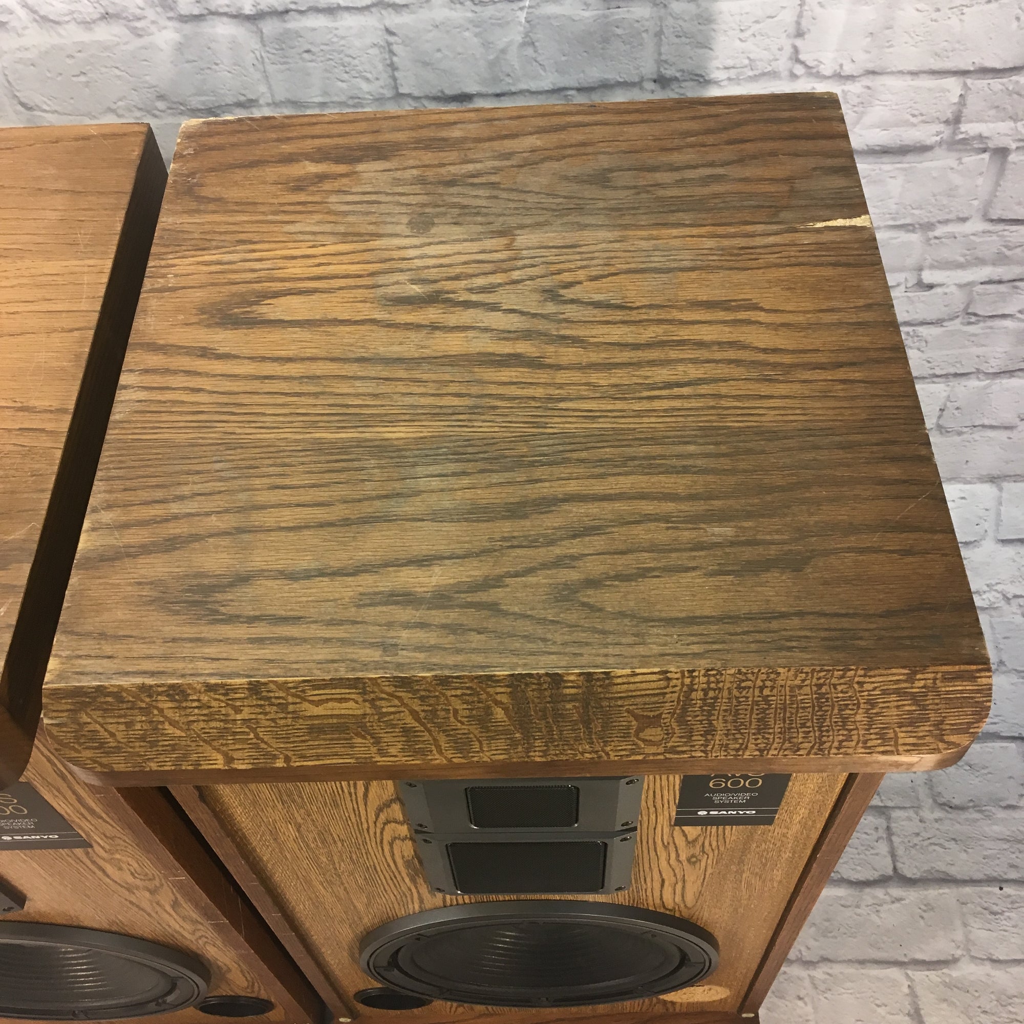 1980's Sanyo AVS600 Home Audio Speakers Pair