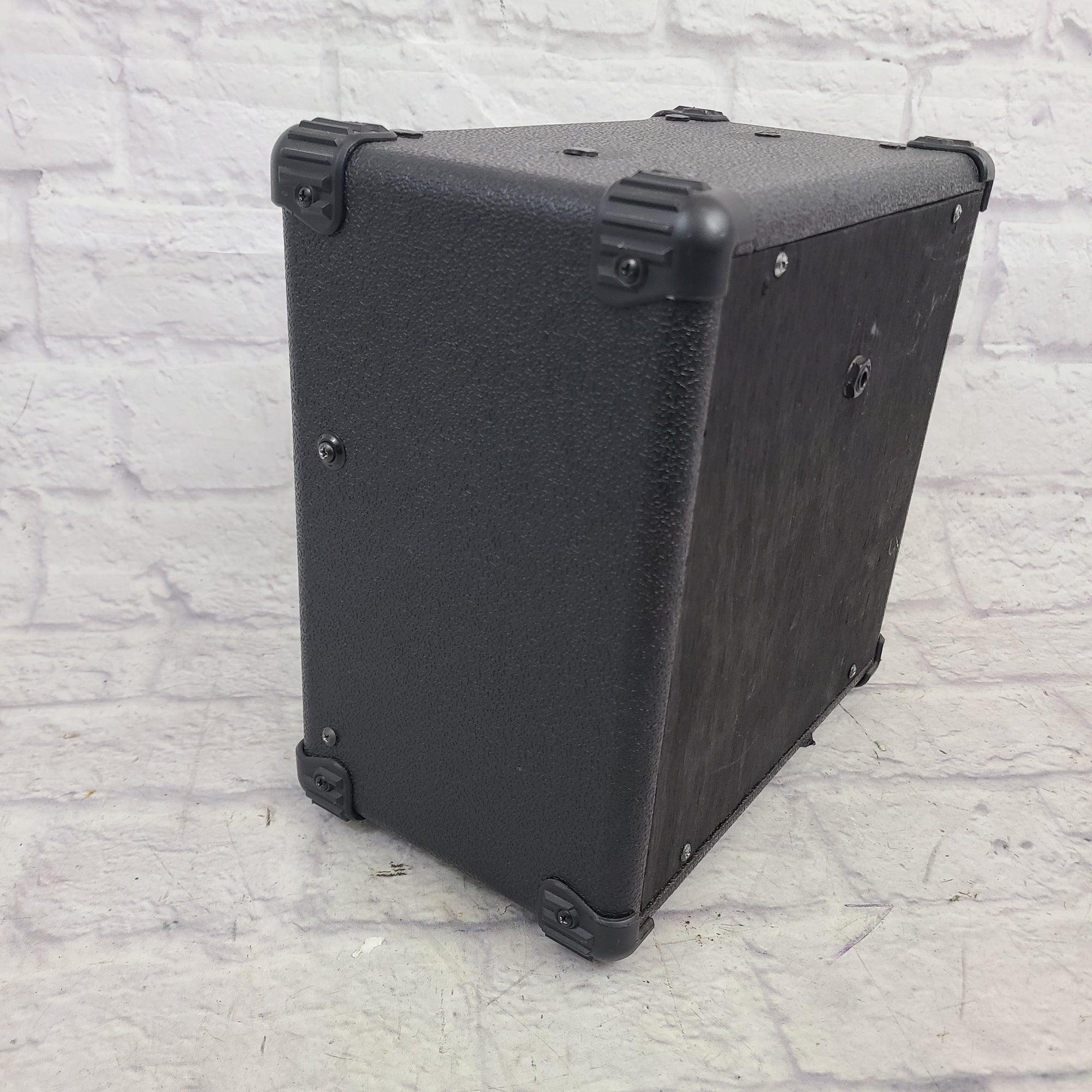 Unknown 10 watt Cab