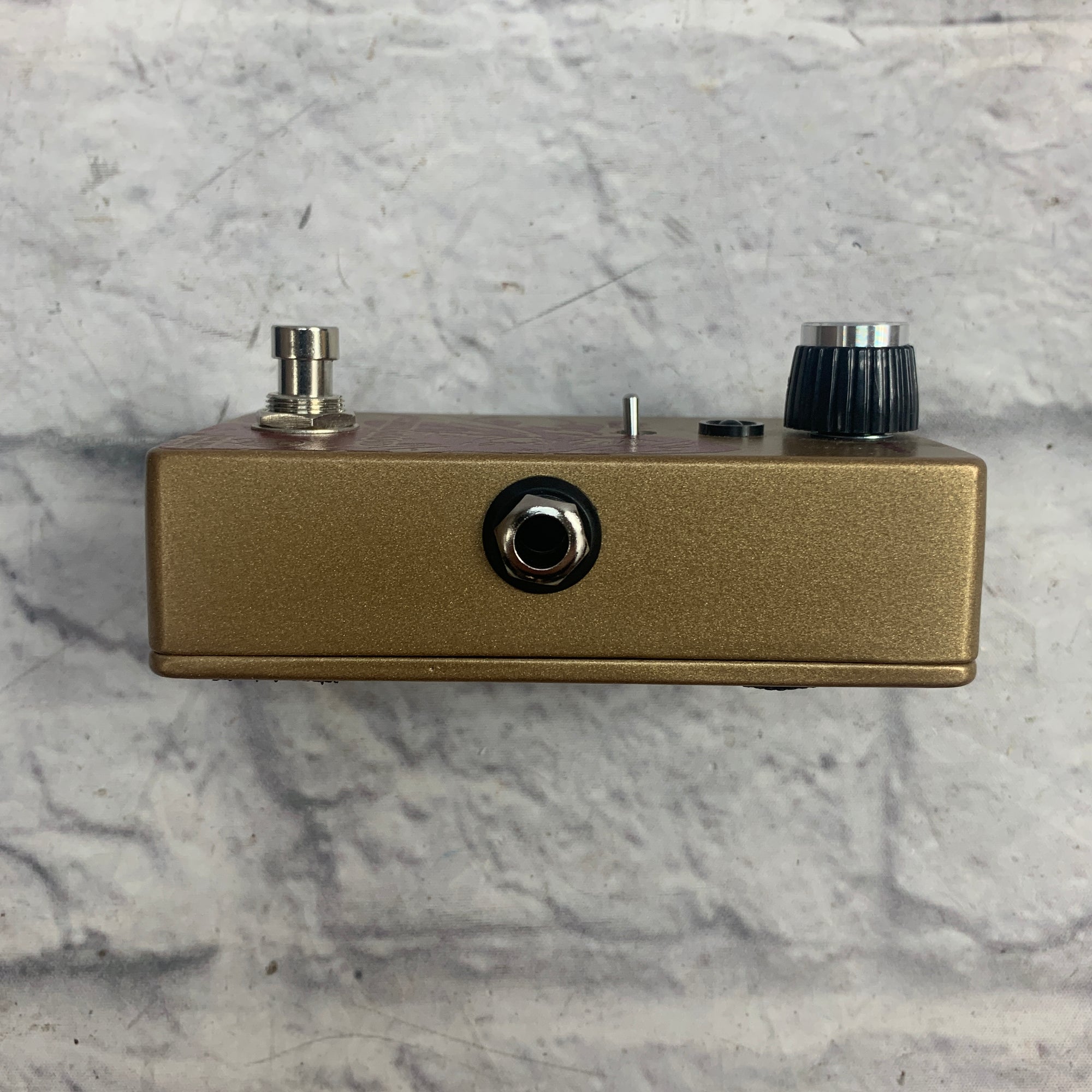 Walrus Audio Contraband Fuzz Pedal