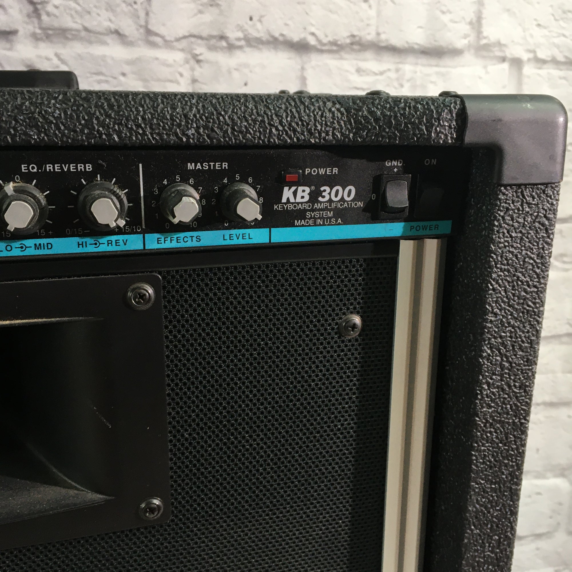 Peavey KB300 Keyboard Amplifier