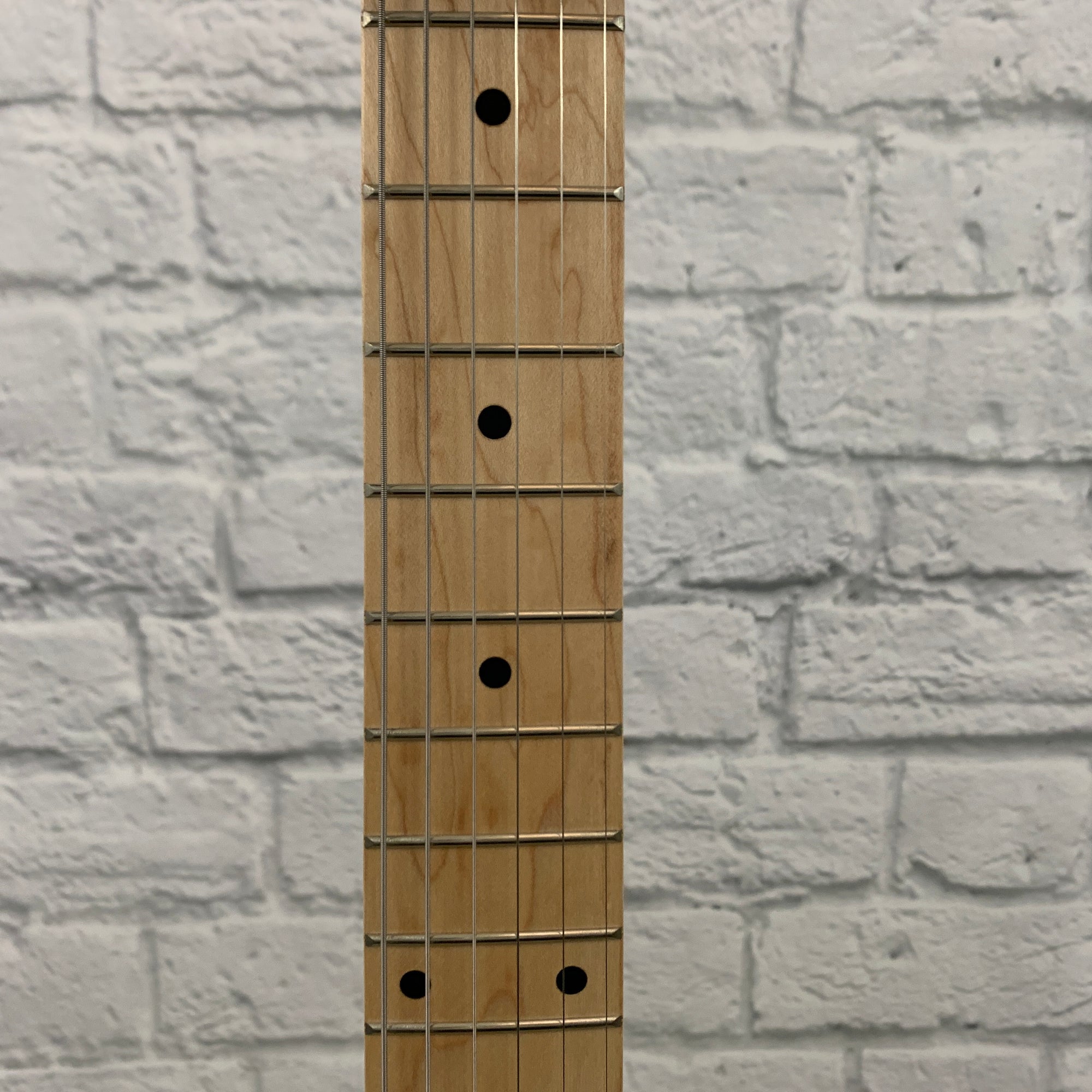 Nashville Guitar Works 125 Single Cutaway - Ivory, Maple Fretboard