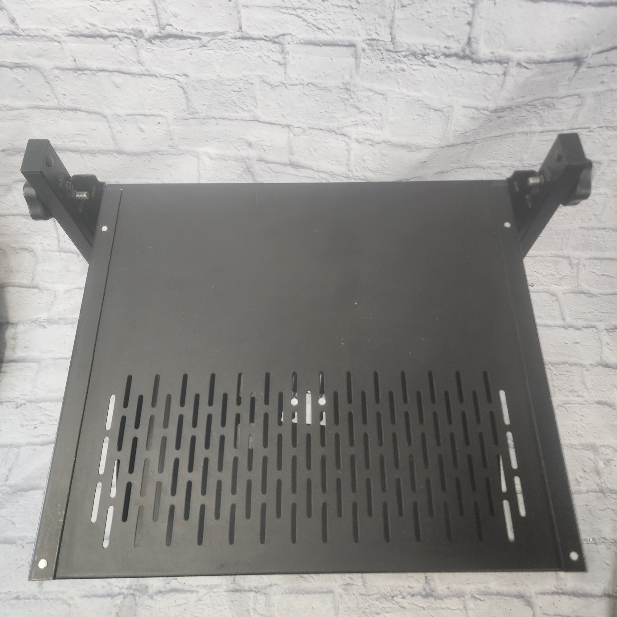 Unknown Rolling 15u Rack Shelf