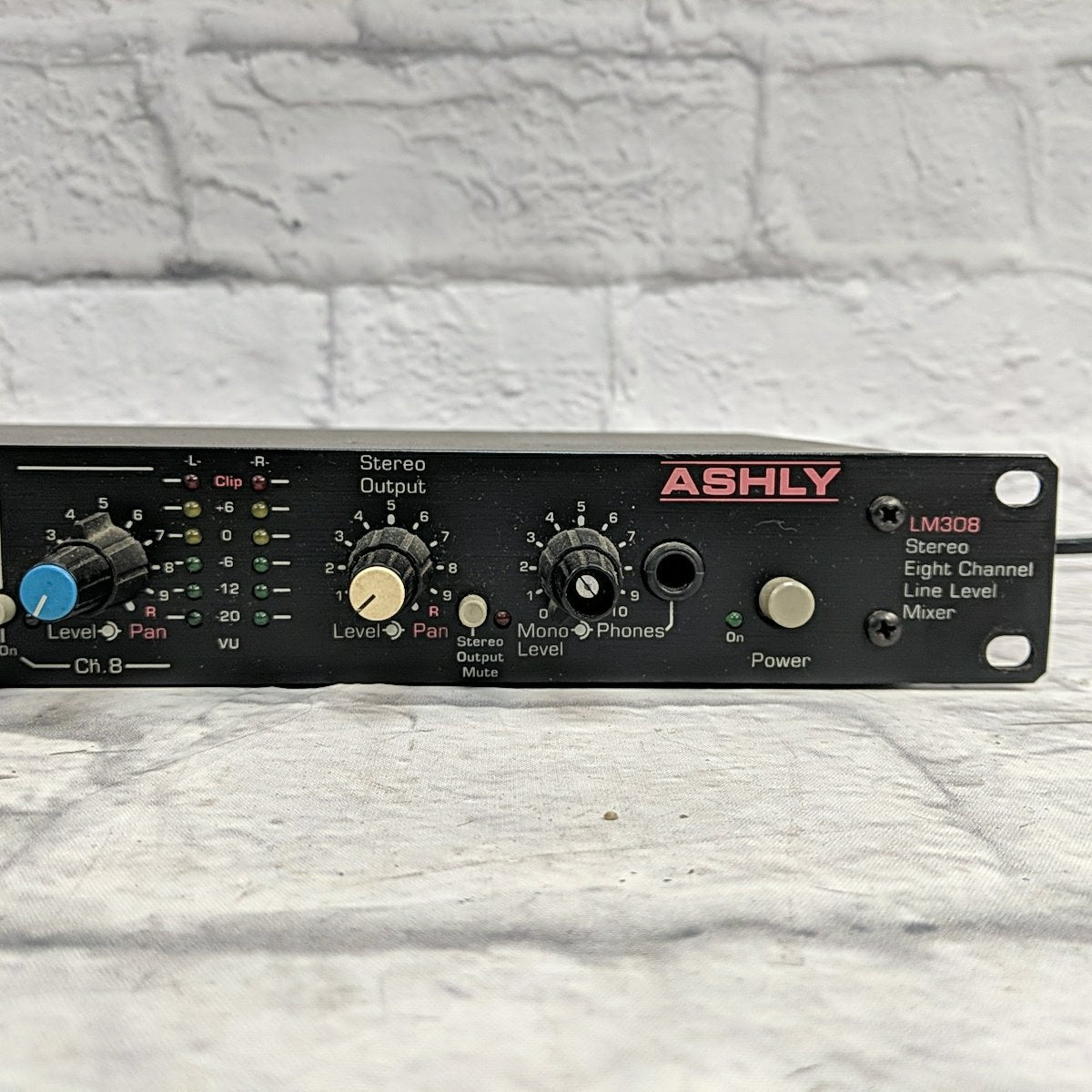 Ashly LM-308 8-Channel Stereo Line Level Rack Mixer