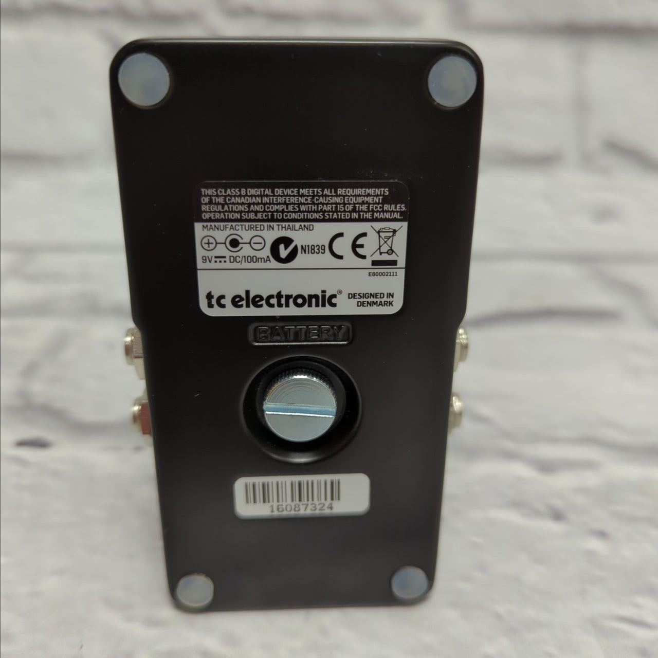t2 reverb pedal TC Electronic Trinity Reverb T2 Pedal