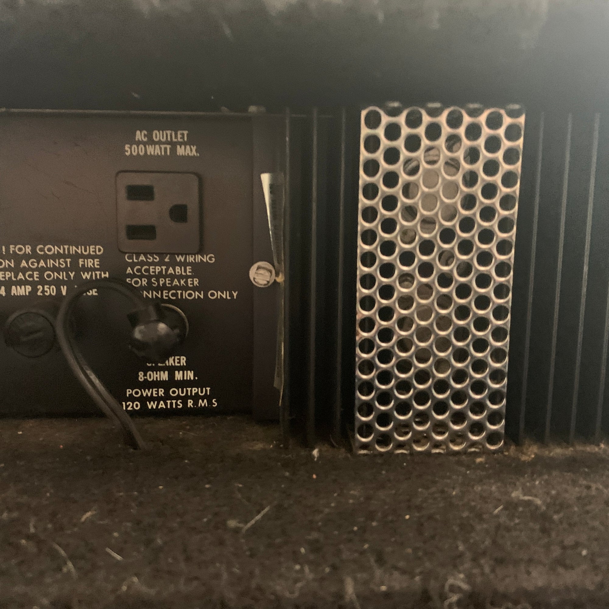 Vintage Ampeg B115 Bass Guitar Combo