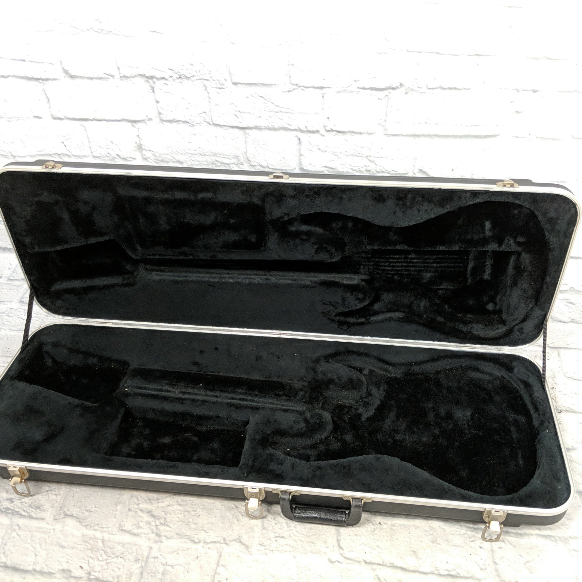 1980's Yamaha RGX Hardshell SKB Style Tour Hardshell Case