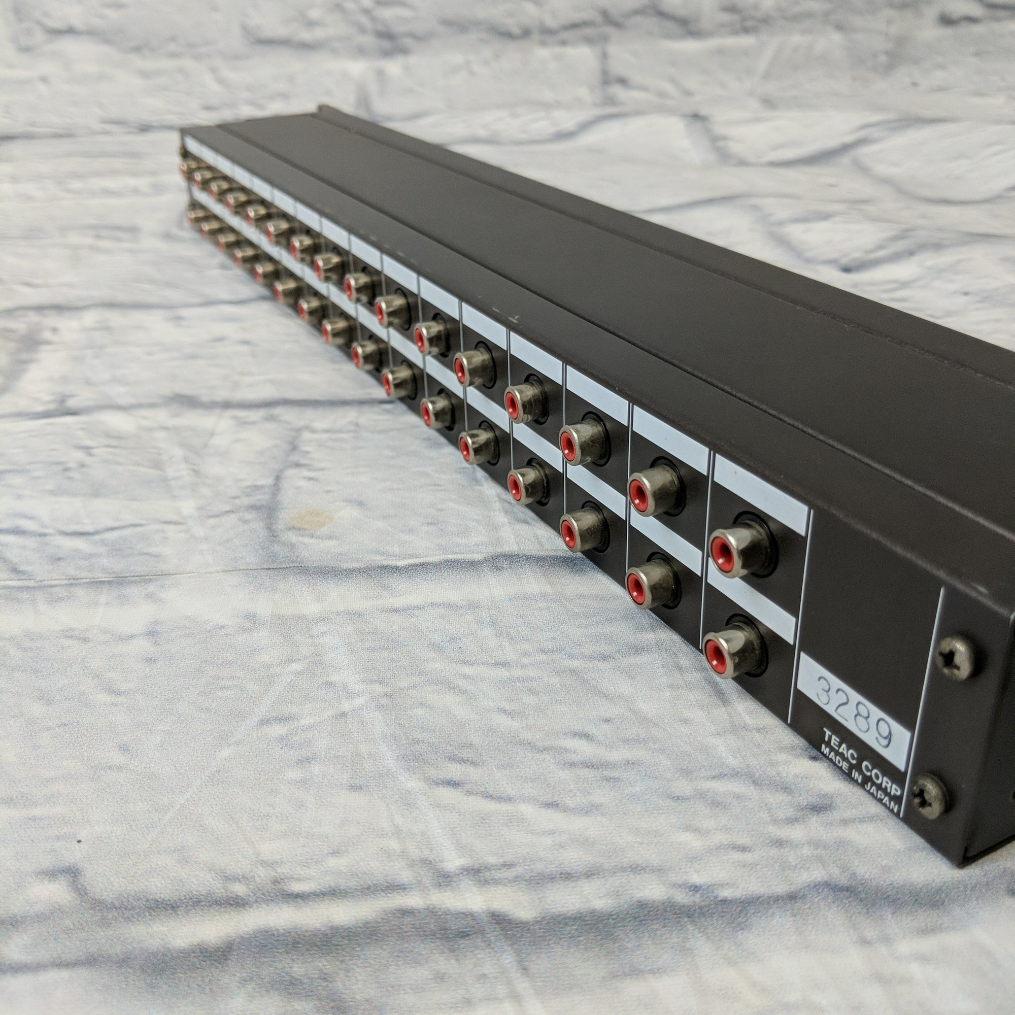 Tascam PB-32H Rack Patchbay